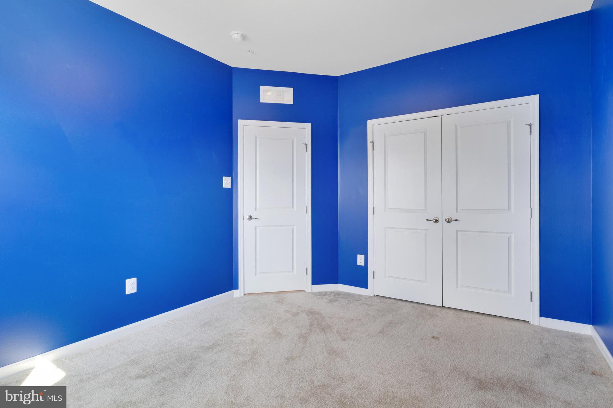 OAKDALE VILLAGE - Residential