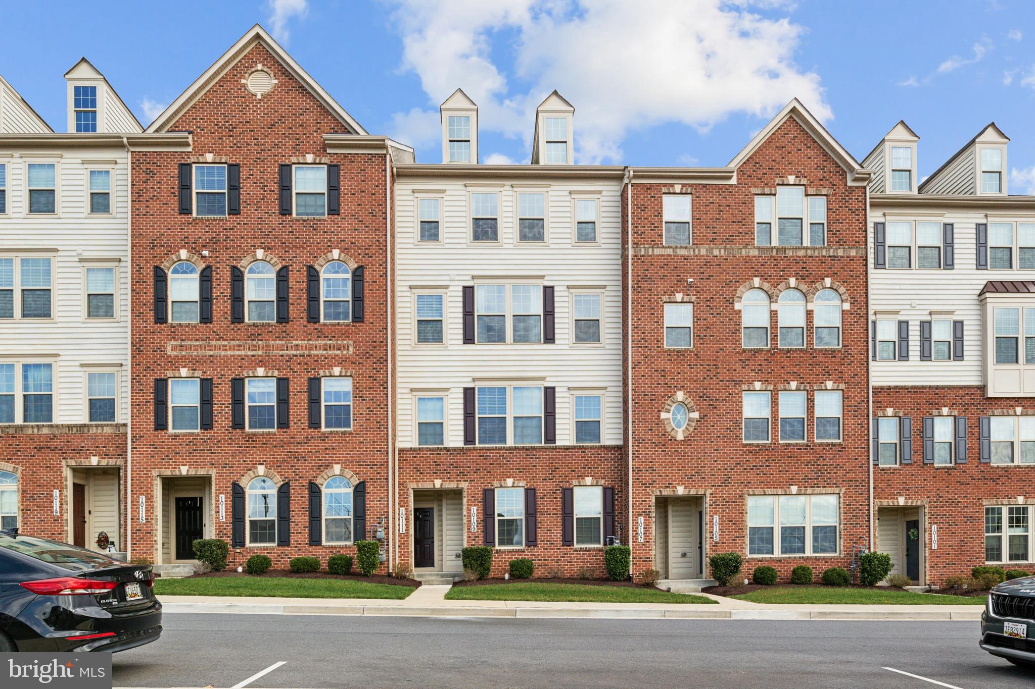 OAKDALE VILLAGE - Residential