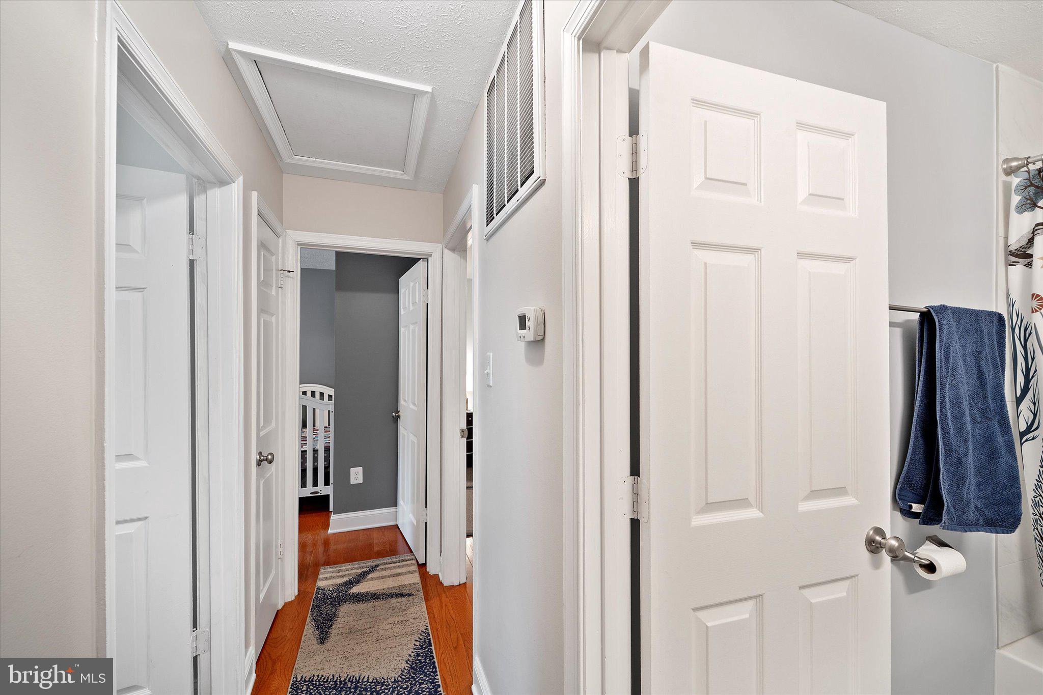 LAUREL RIDGE - Residential