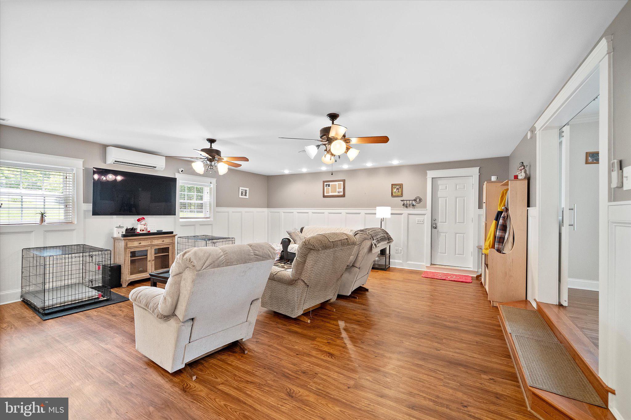 LAUREL RIDGE - Residential