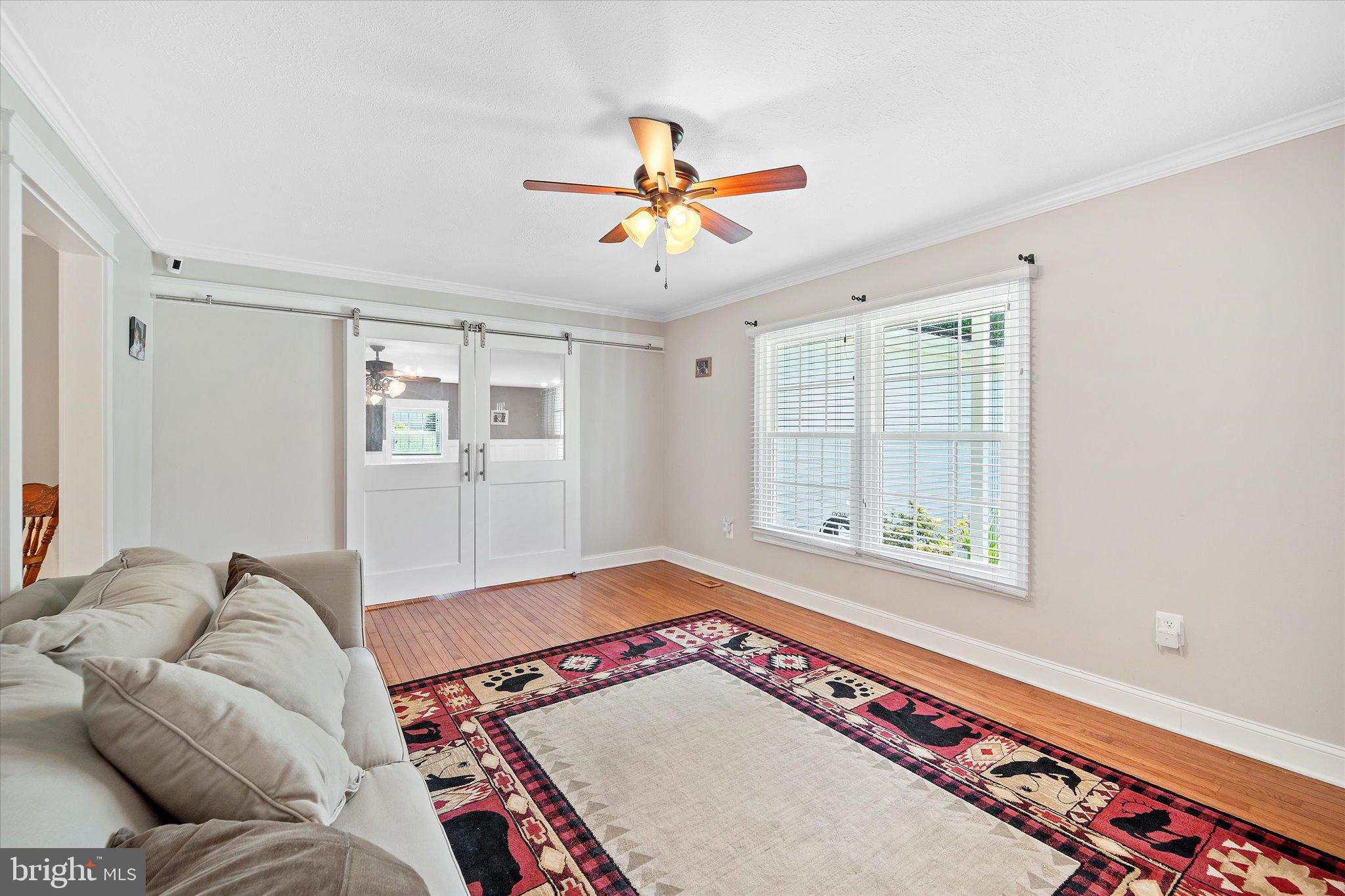 LAUREL RIDGE - Residential