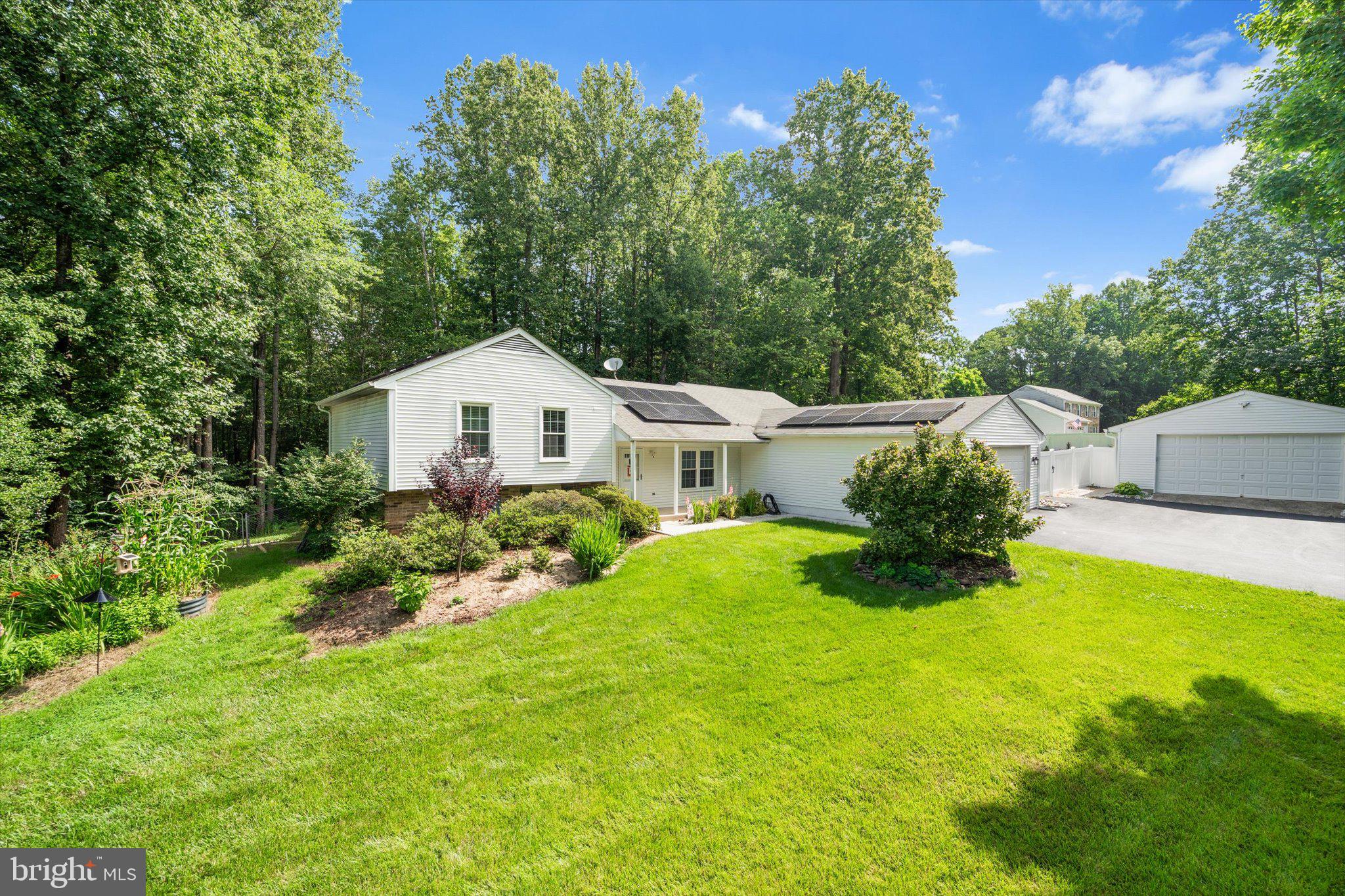 LAUREL RIDGE - Residential