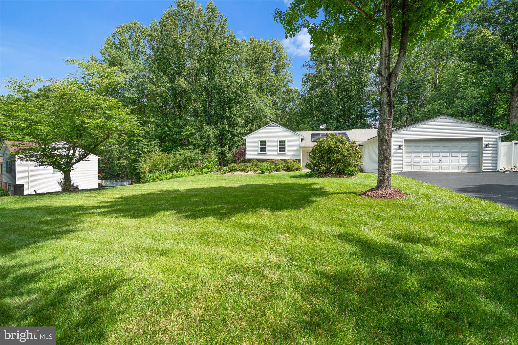 LAUREL RIDGE - Residential