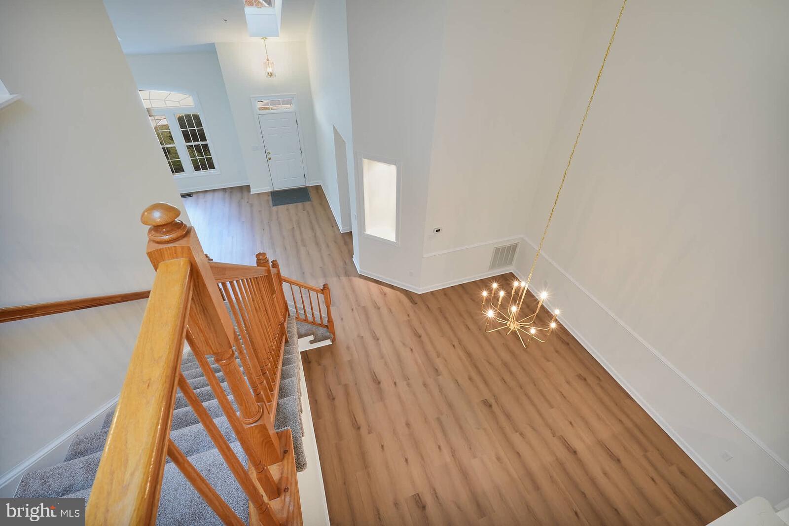 SOUTH RIVER COLONY - Residential