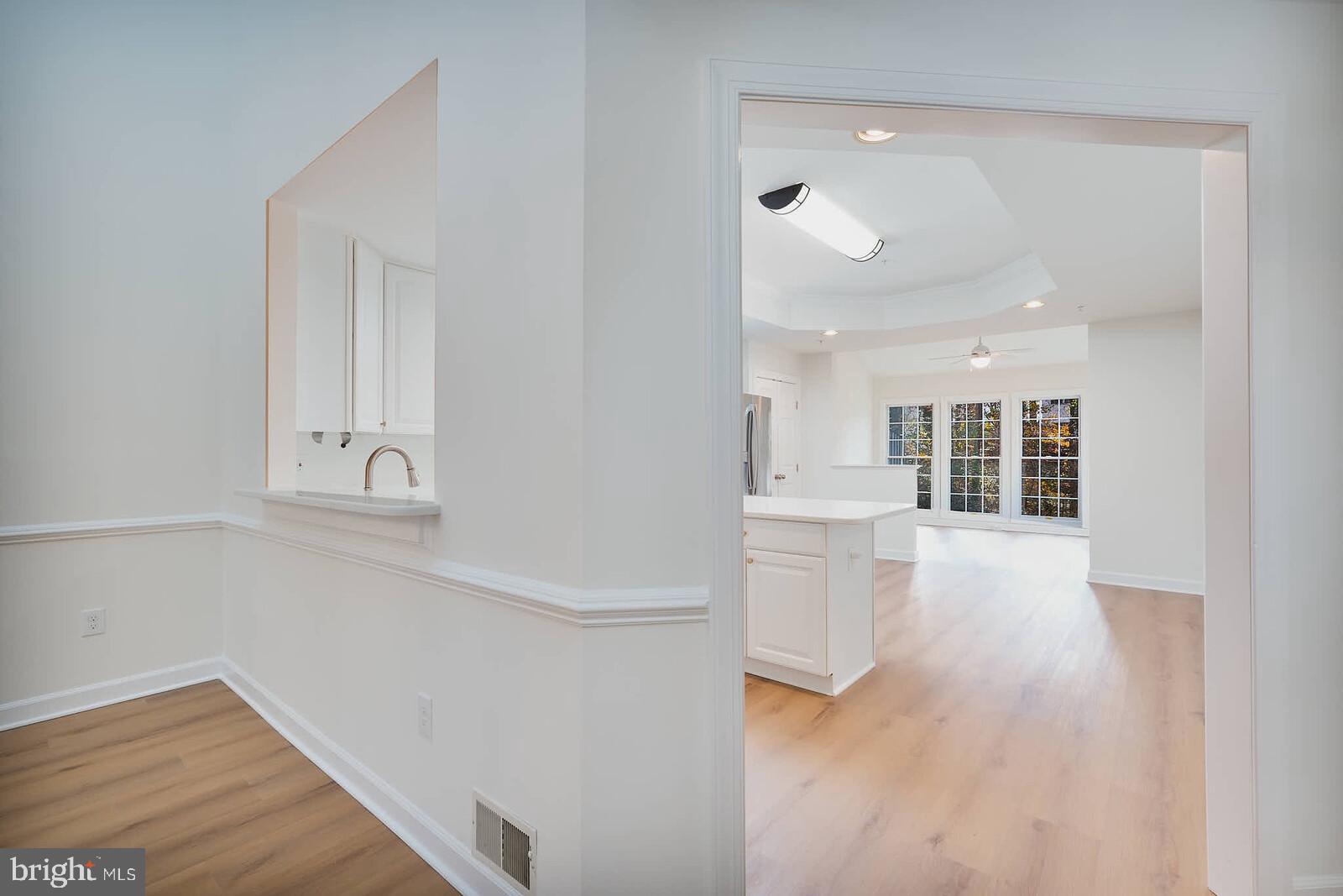 SOUTH RIVER COLONY - Residential