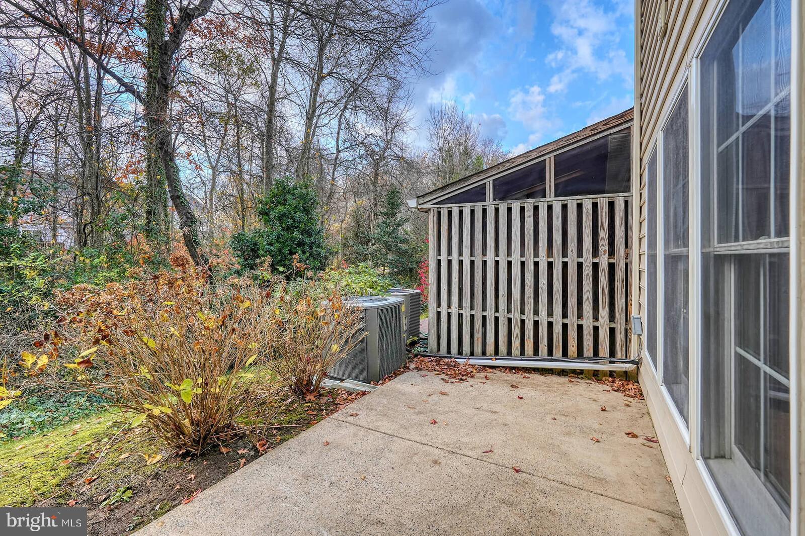 SOUTH RIVER COLONY - Residential