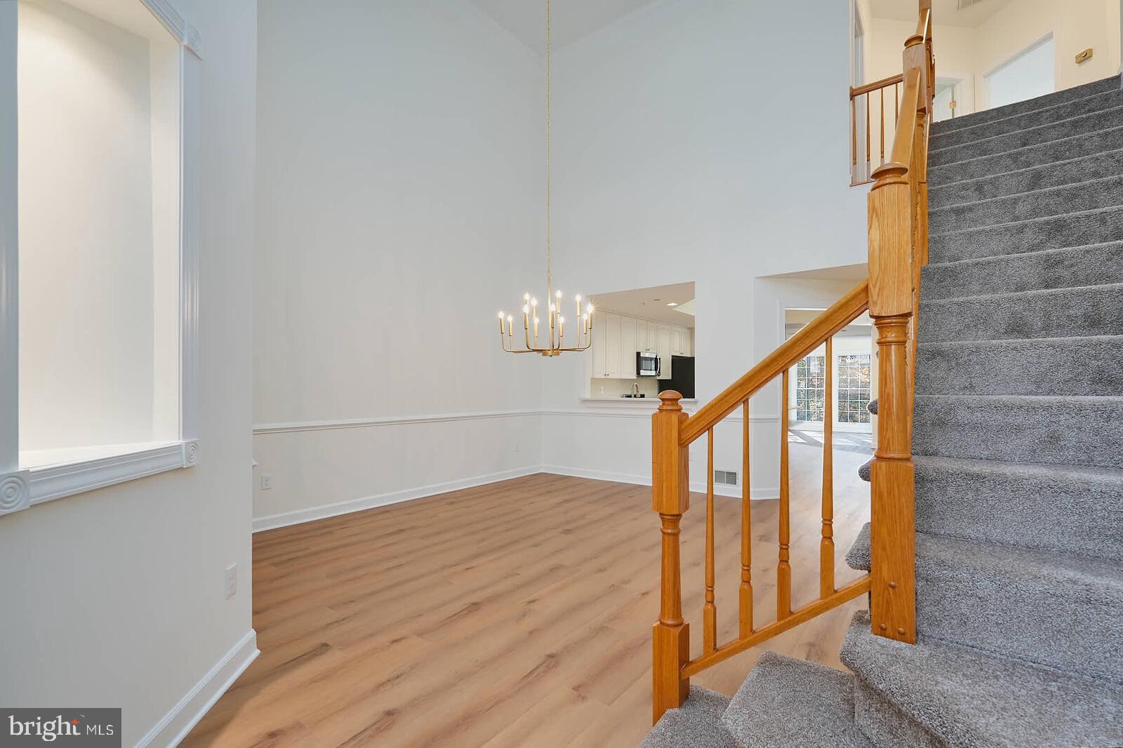 SOUTH RIVER COLONY - Residential