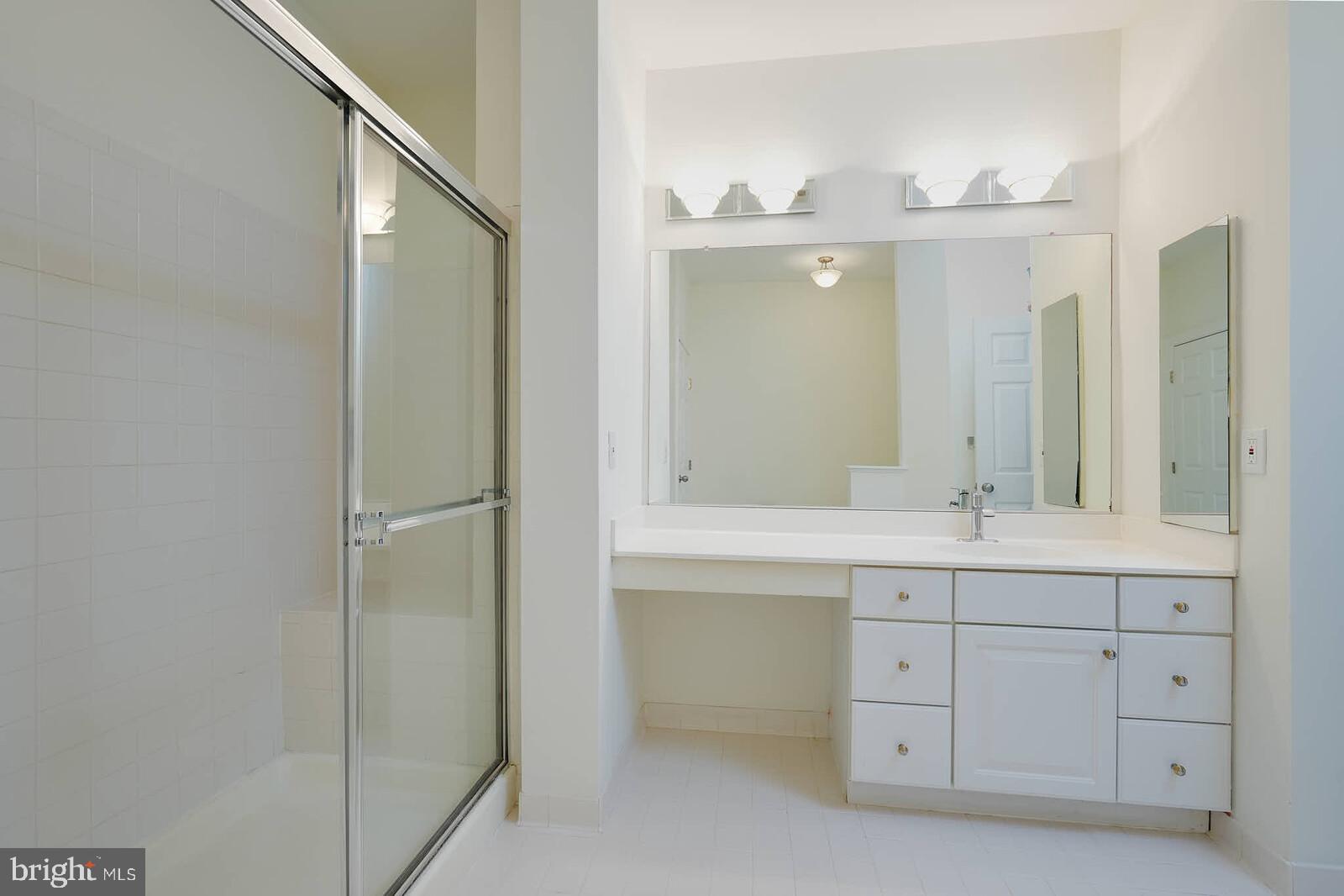 SOUTH RIVER COLONY - Residential