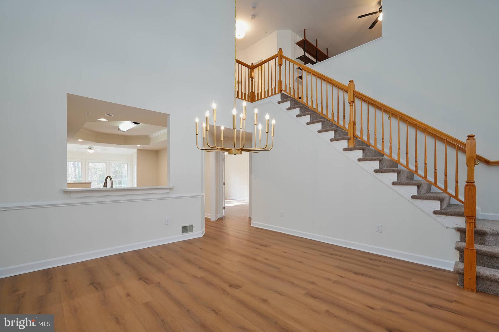 SOUTH RIVER COLONY - Residential