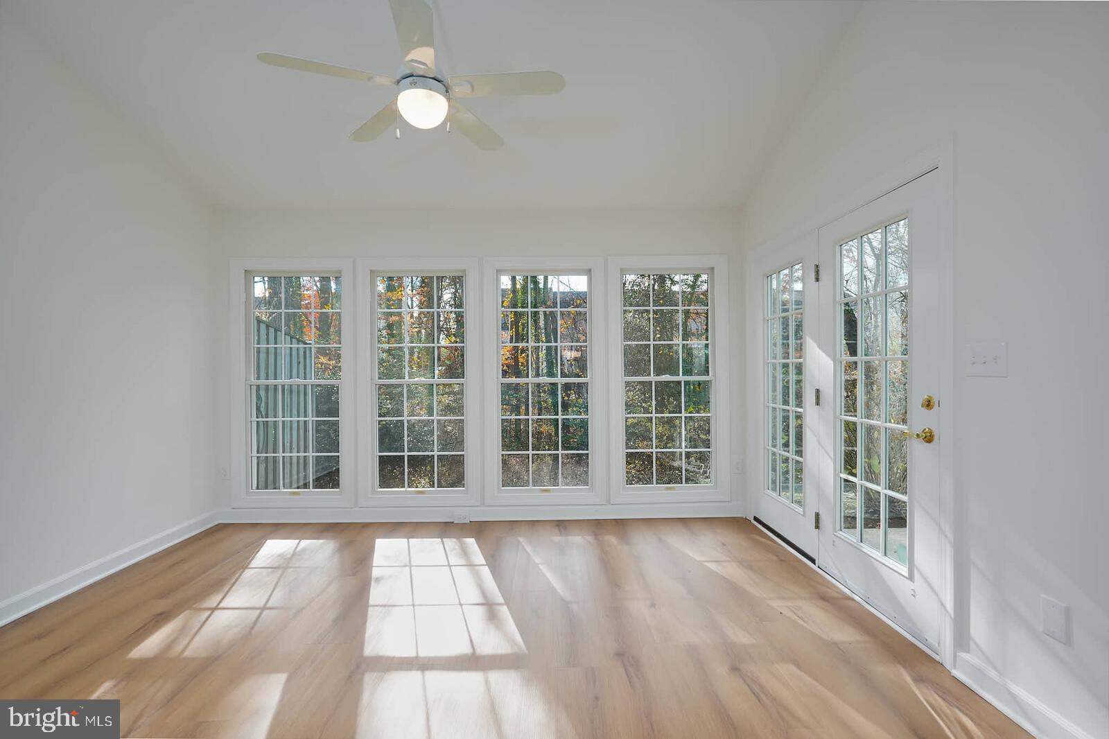 SOUTH RIVER COLONY - Residential