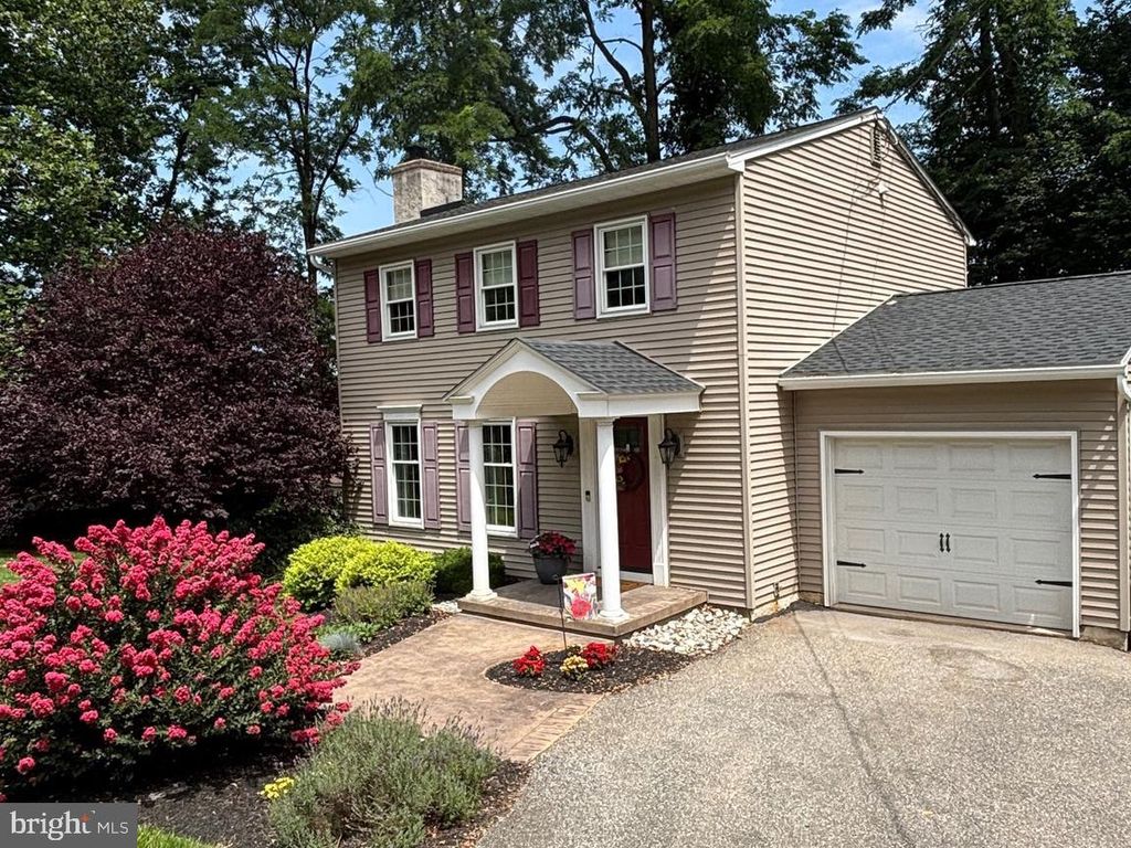 Photo of 5331 Strasburg Road, KINZERS, PA 17535 (MLS # PALA2073566)