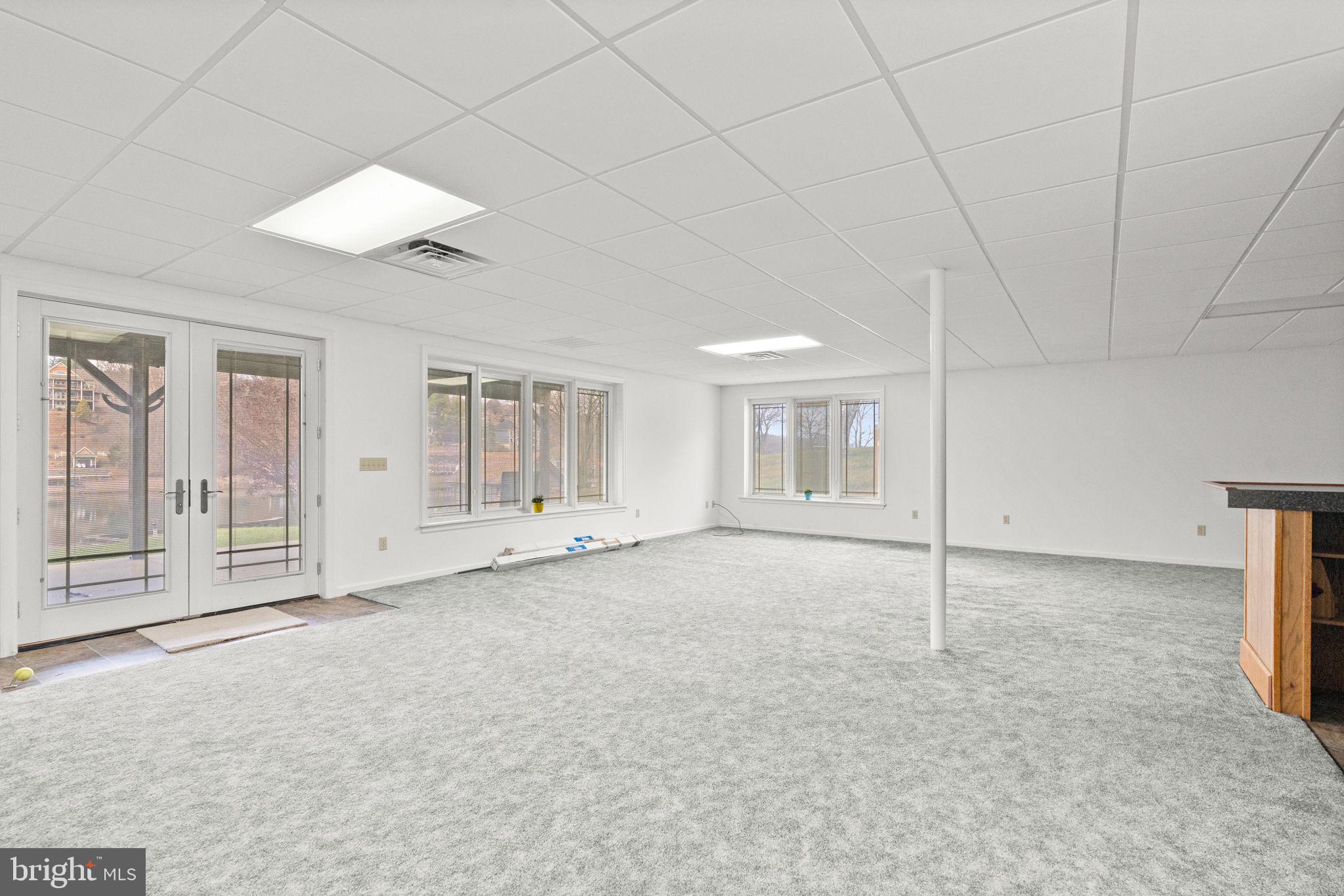 LAKE WYNONAH - Residential