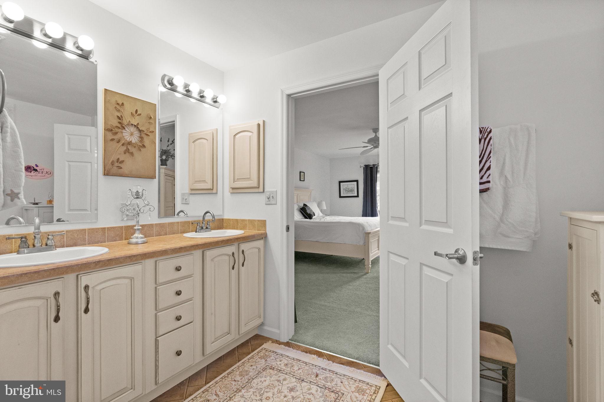 LAKE WYNONAH - Residential