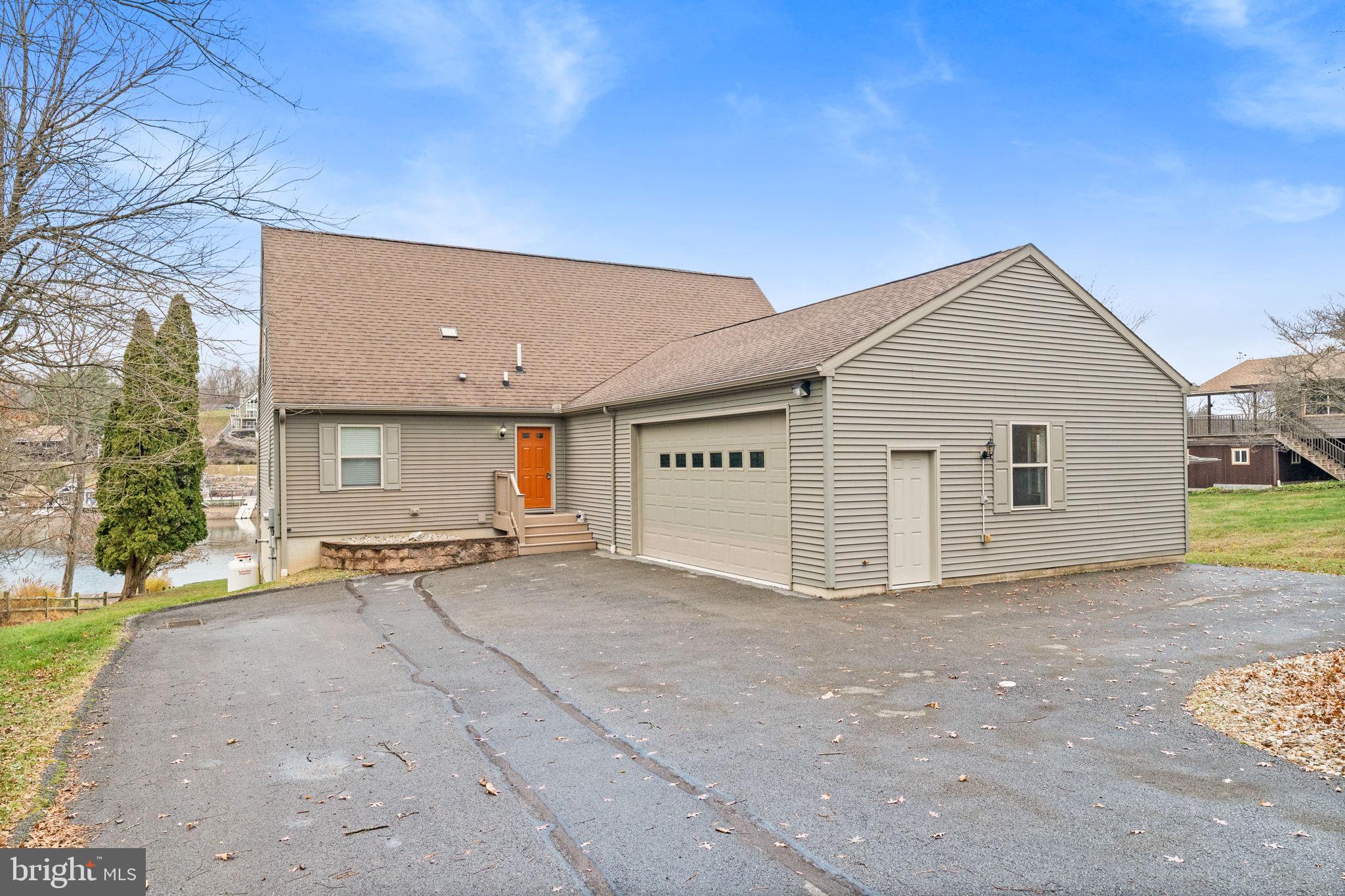 LAKE WYNONAH - Residential