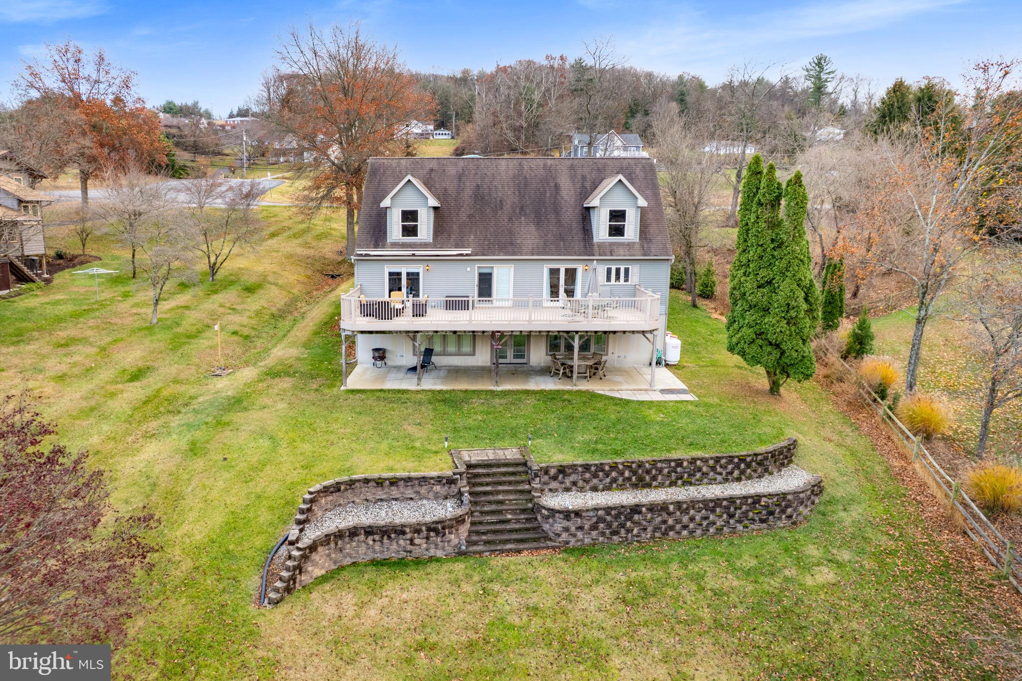 LAKE WYNONAH - Residential