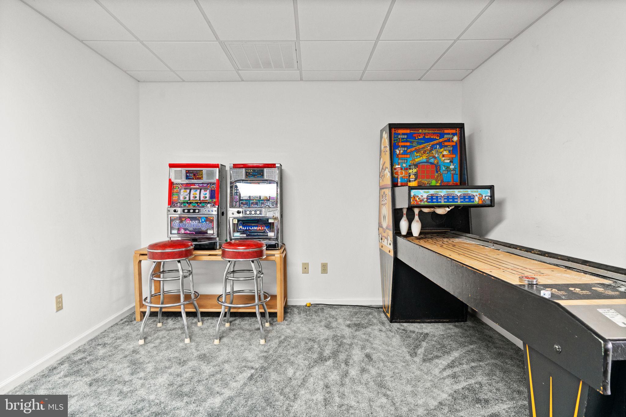 LAKE WYNONAH - Residential