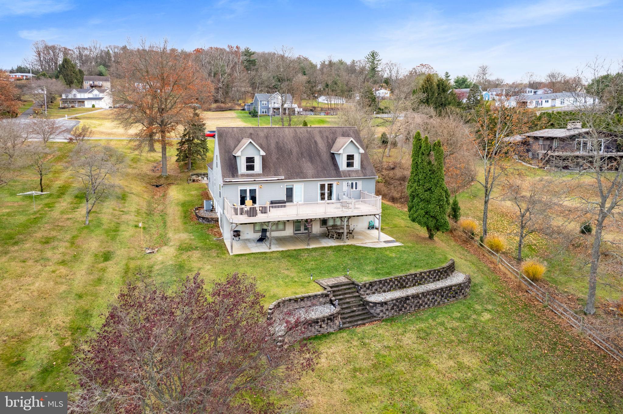 LAKE WYNONAH - Residential