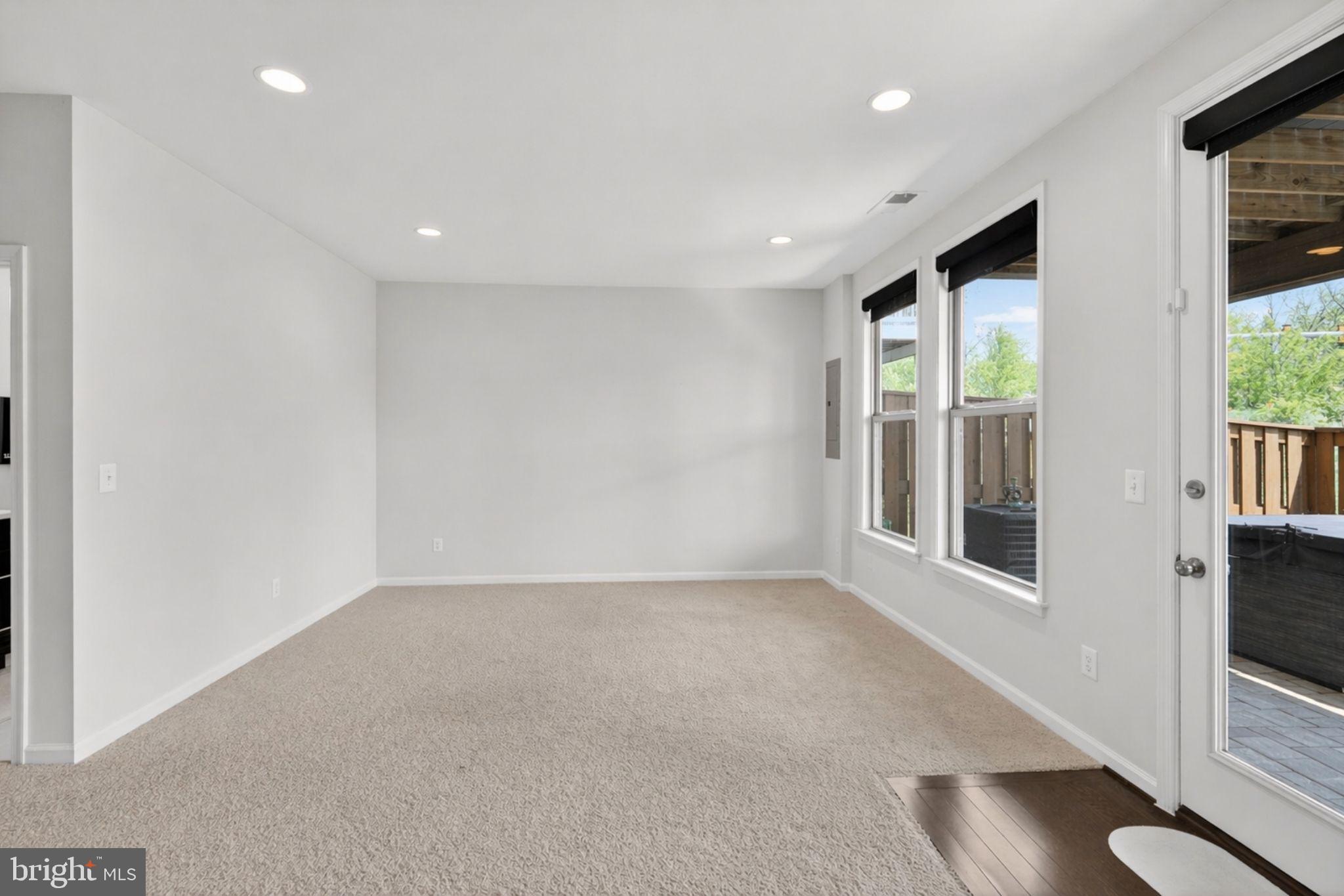 GLASCOCK FIELD AT STONE RIDGE - Residential