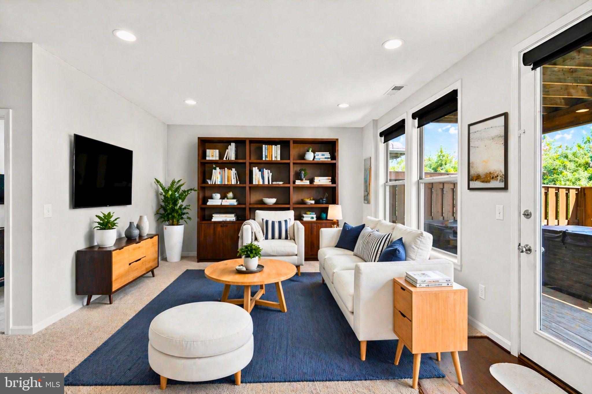 GLASCOCK FIELD AT STONE RIDGE - Residential