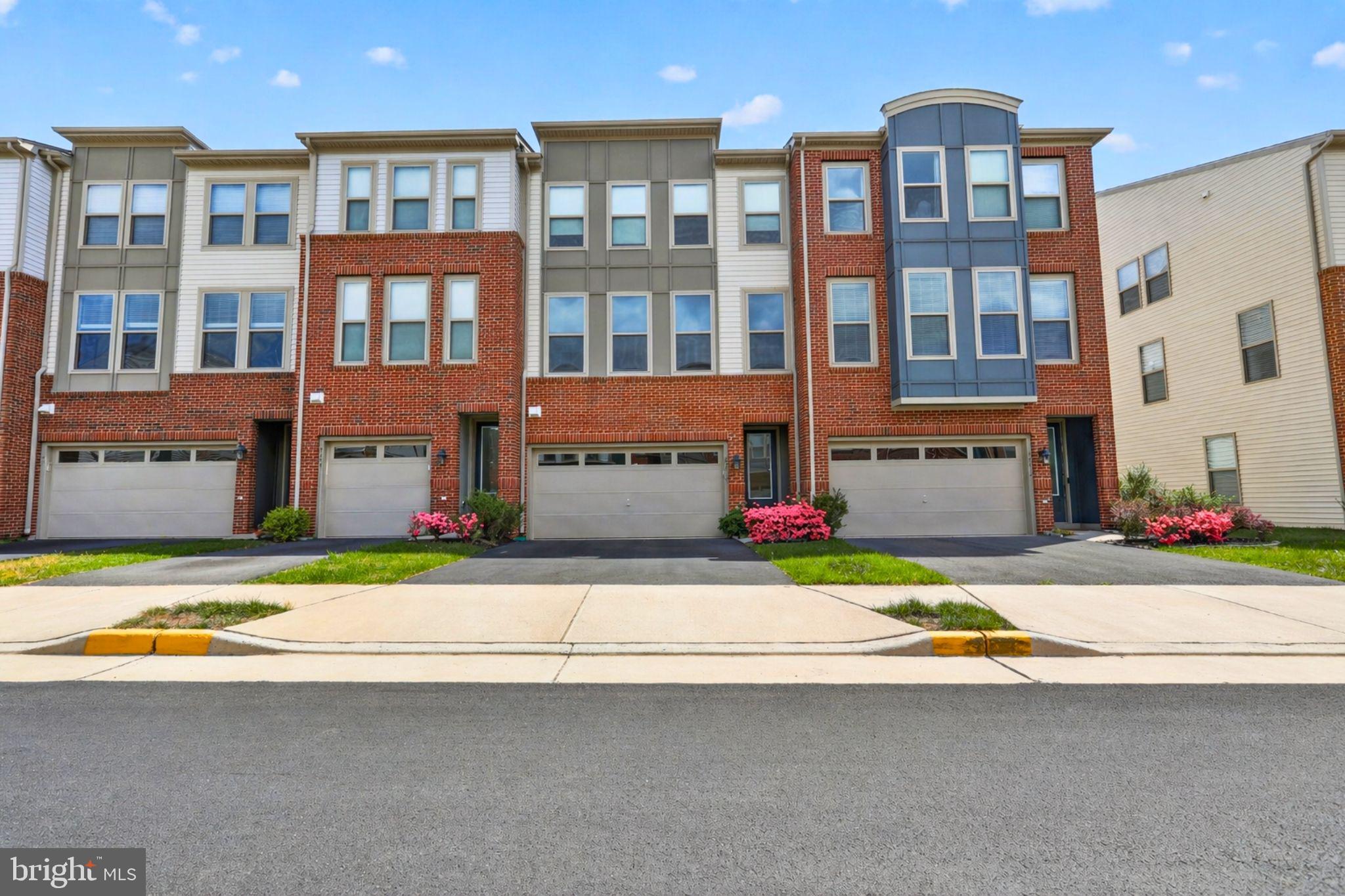 GLASCOCK FIELD AT STONE RIDGE - Residential