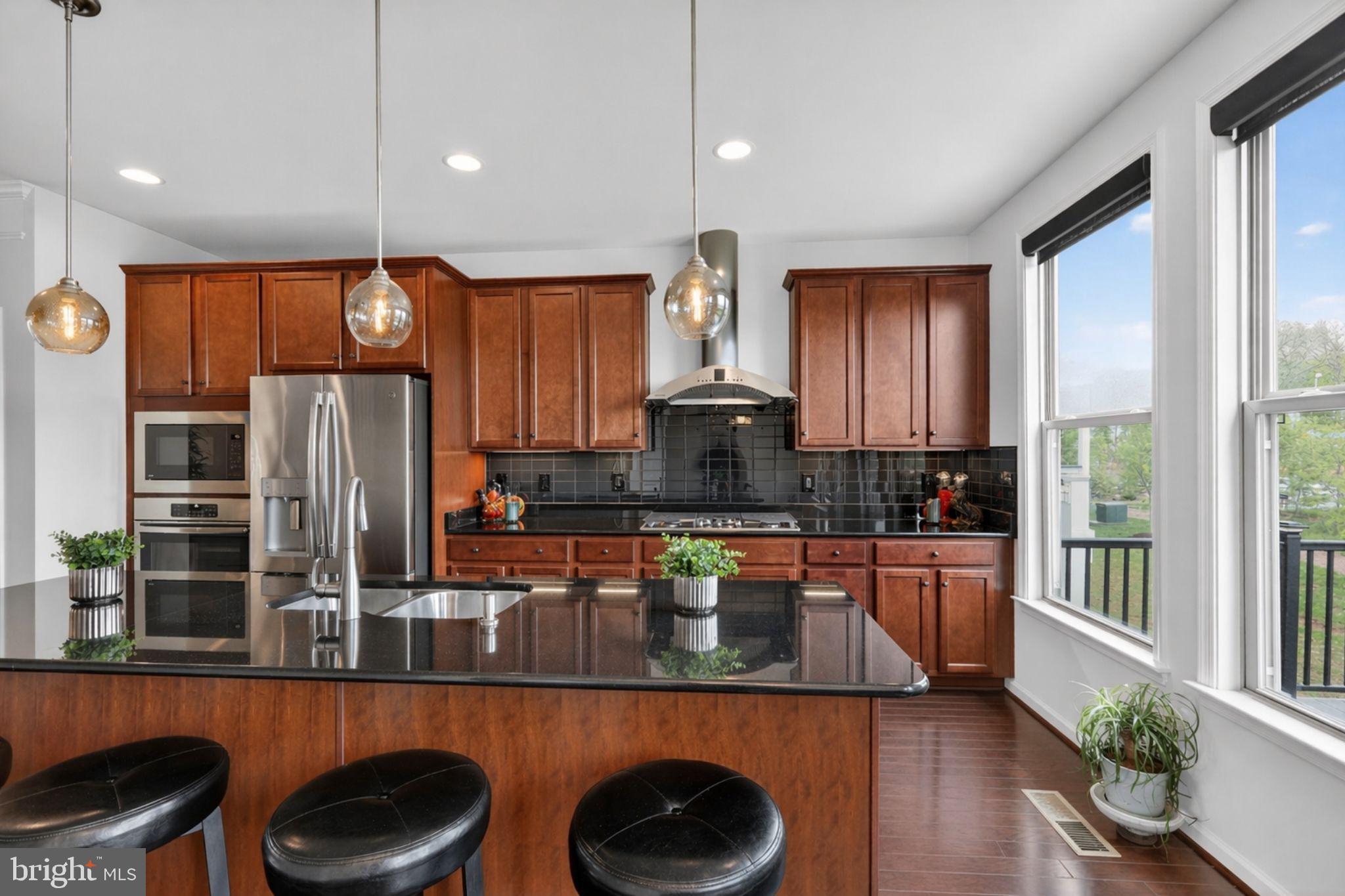 42410 DOGWOOD GLEN SQUARE