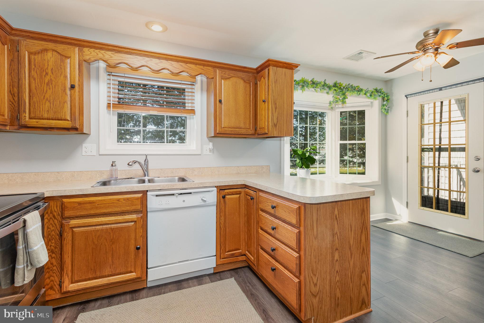 PORTLAND COURT - Residential