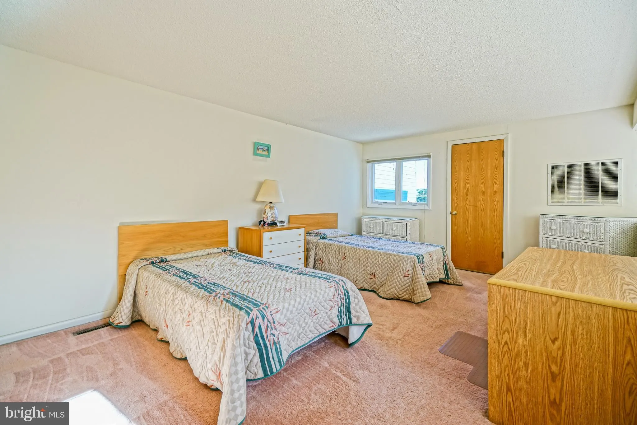 Rehoboth Beach, Delaware 19971, United States, 3 Bedrooms Bedrooms, ,2 BathroomsBathrooms,Residential,Active,227940