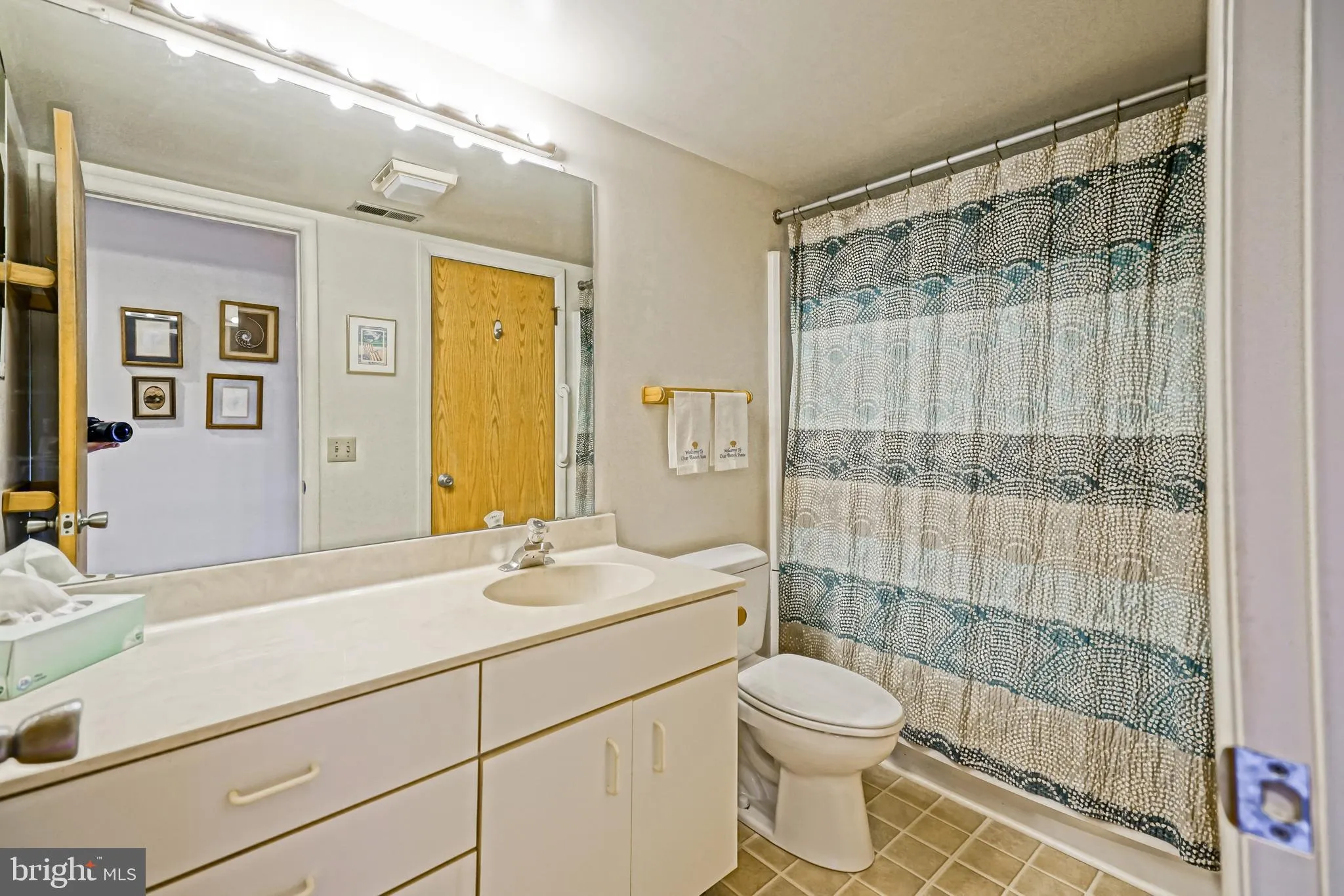 Rehoboth Beach, Delaware 19971, United States, 3 Bedrooms Bedrooms, ,2 BathroomsBathrooms,Residential,Active,227940