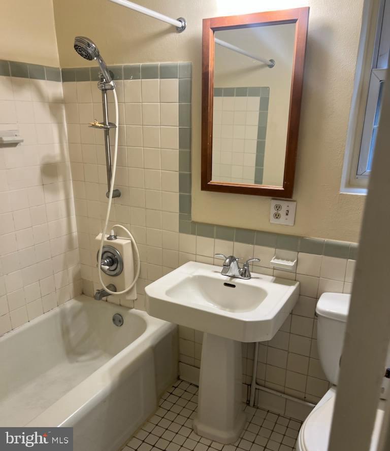 PARK FAIRFAX - Residential Lease