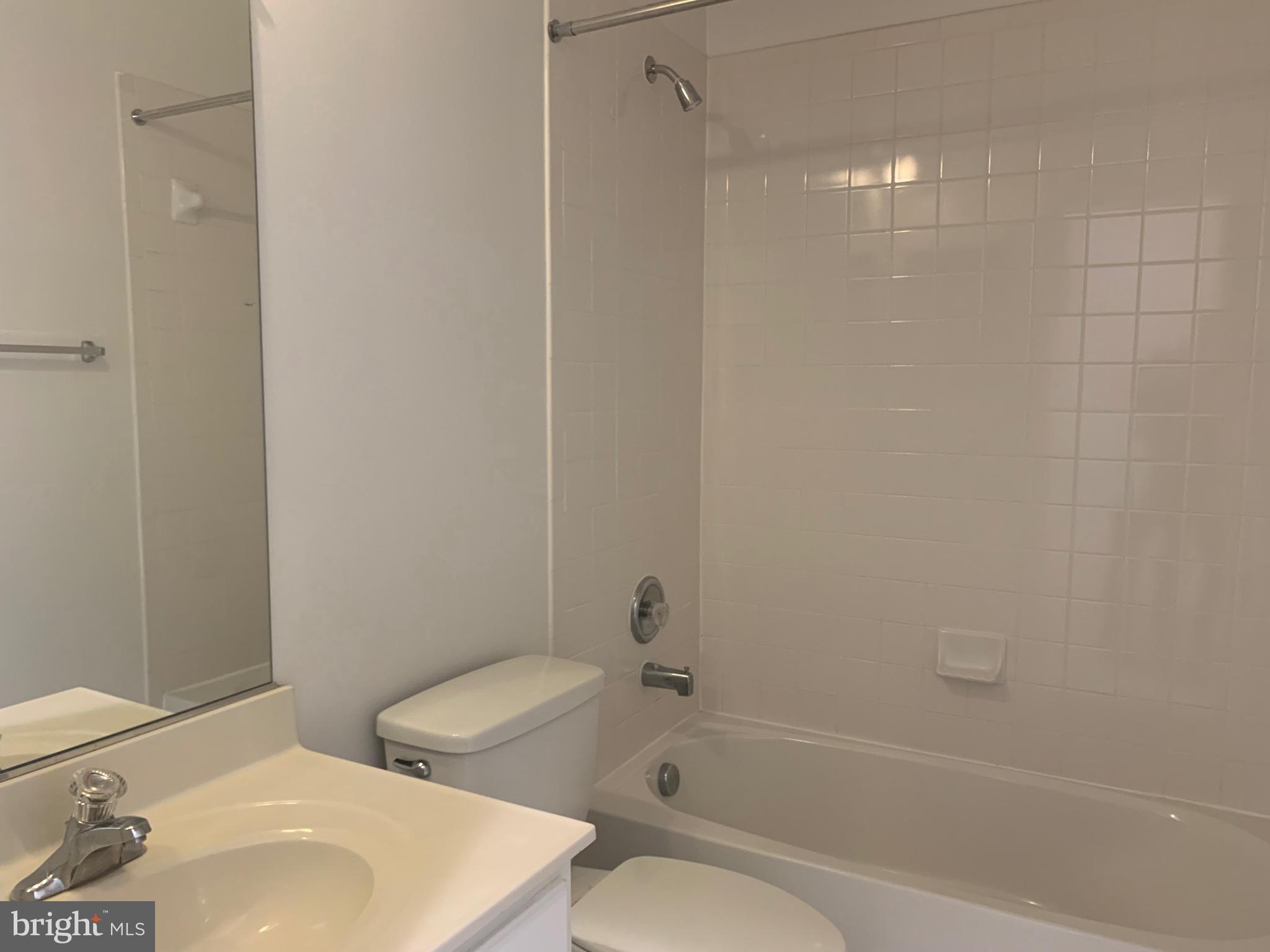 MANASSAS PARK STATION - Residential Lease