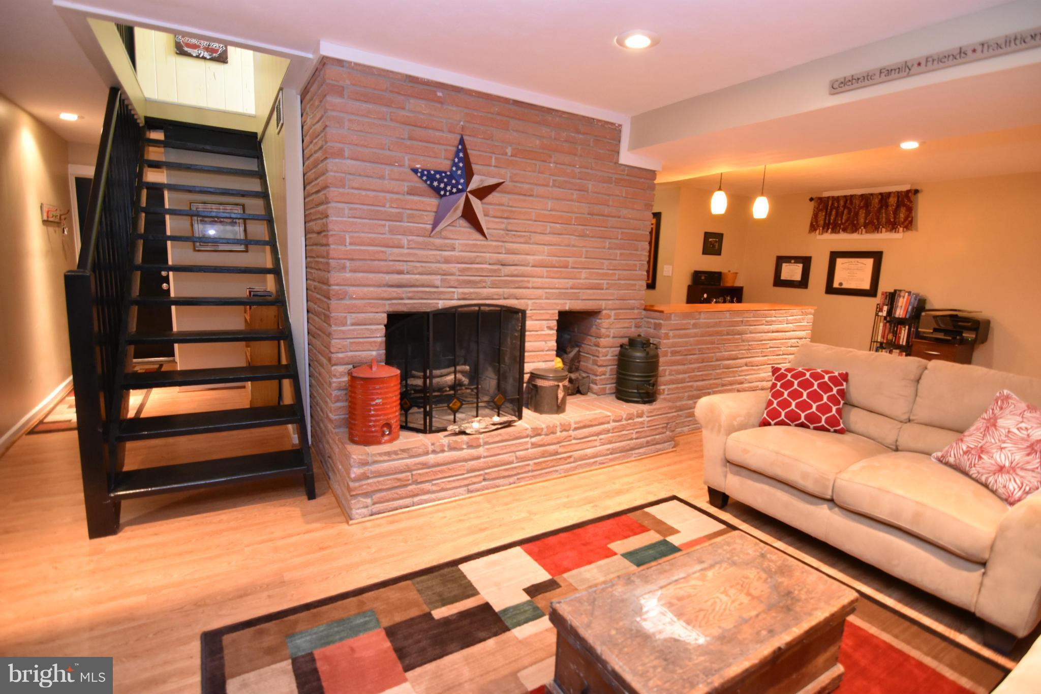 TOWN CREEK - Residential