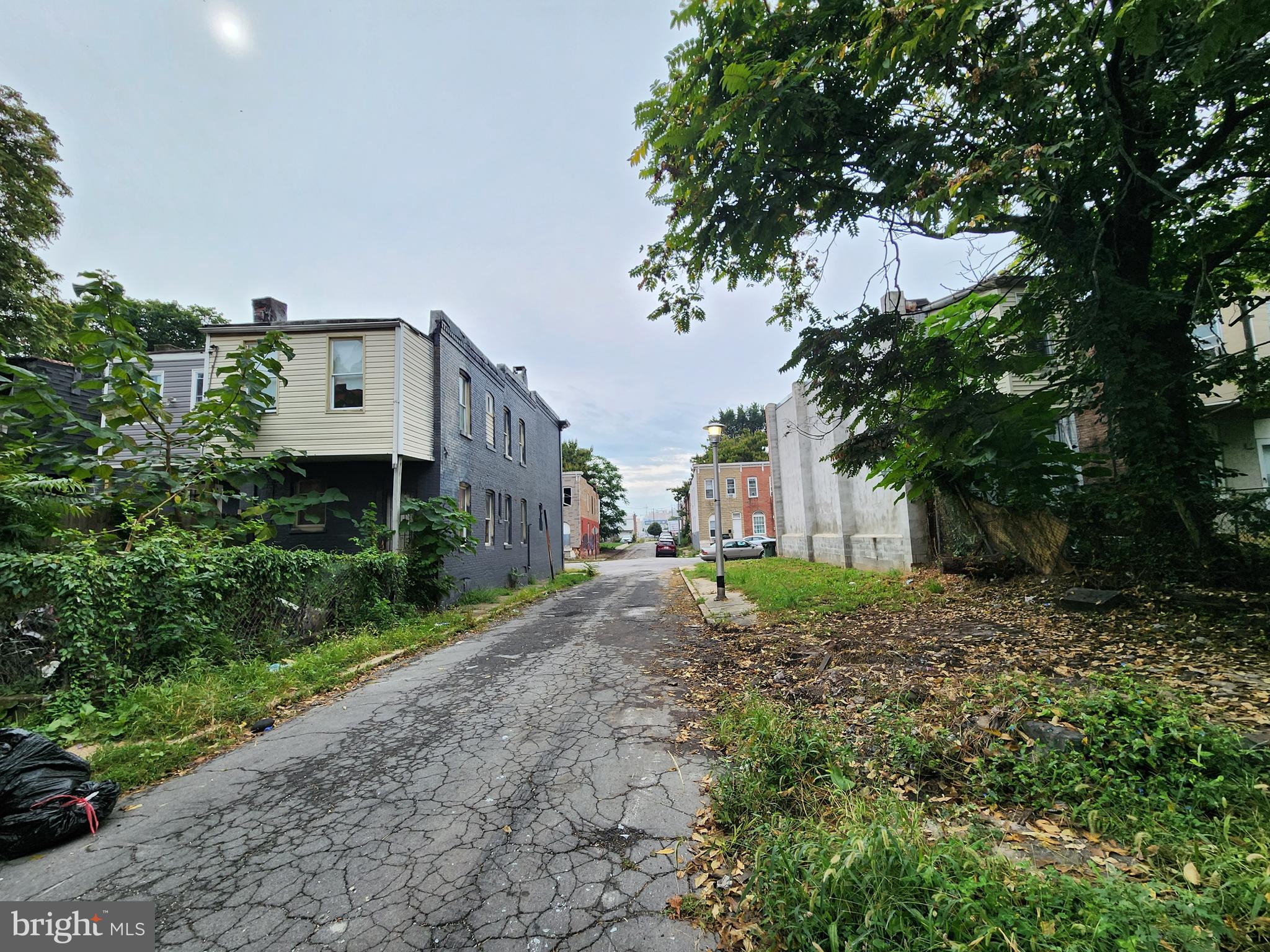 BROADWAY EAST - Residential