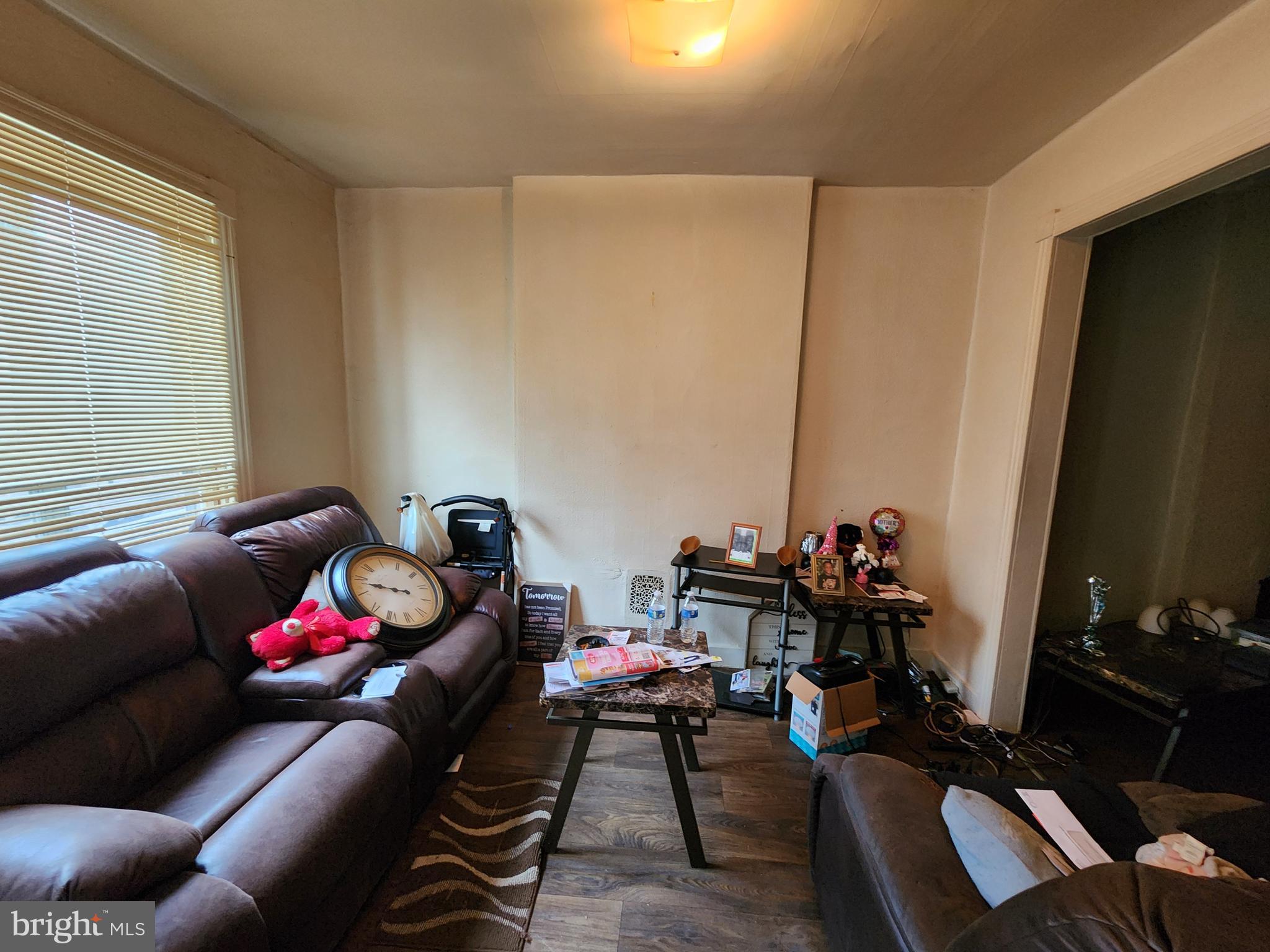 BROADWAY EAST - Residential