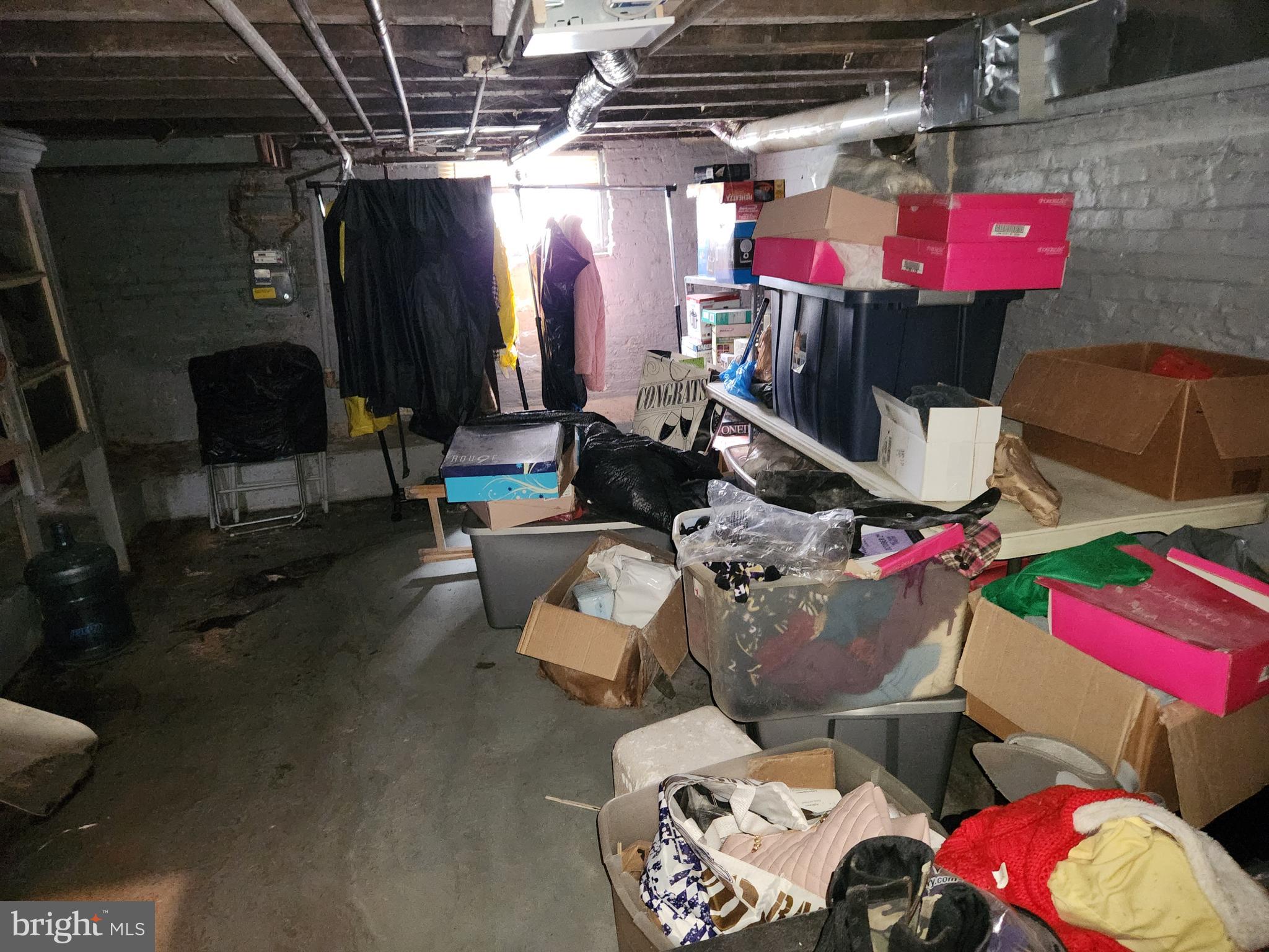 BROADWAY EAST - Residential