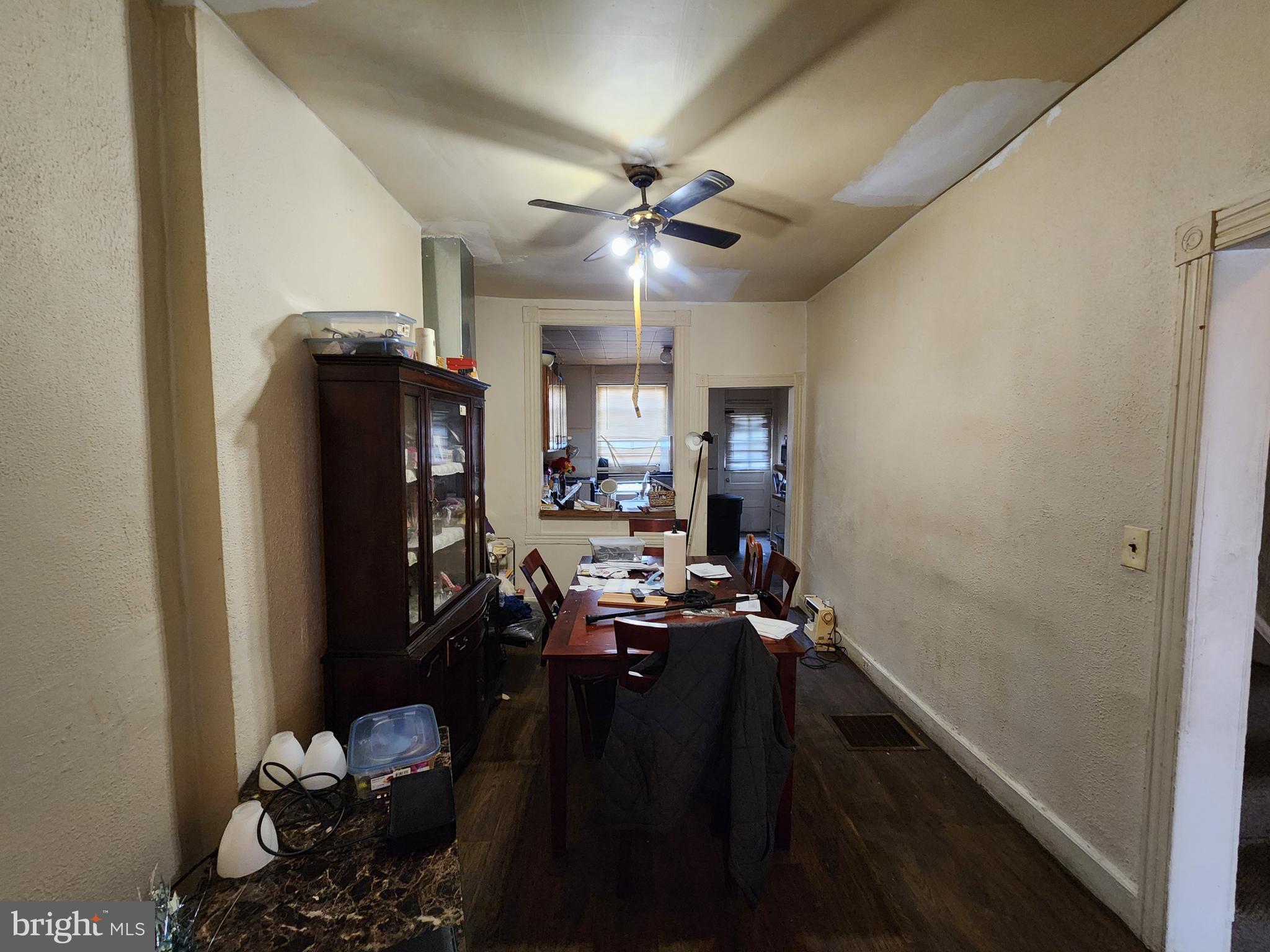 BROADWAY EAST - Residential