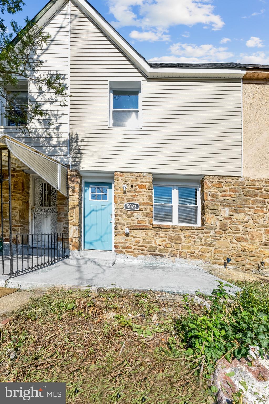 CENTRAL PARK HEIGHTS - Residential Lease