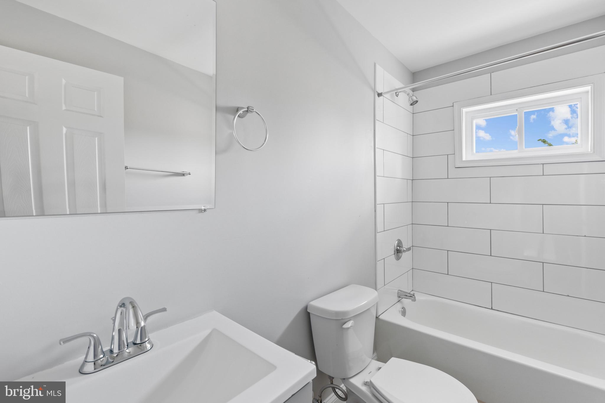 CENTRAL PARK HEIGHTS - Residential Lease