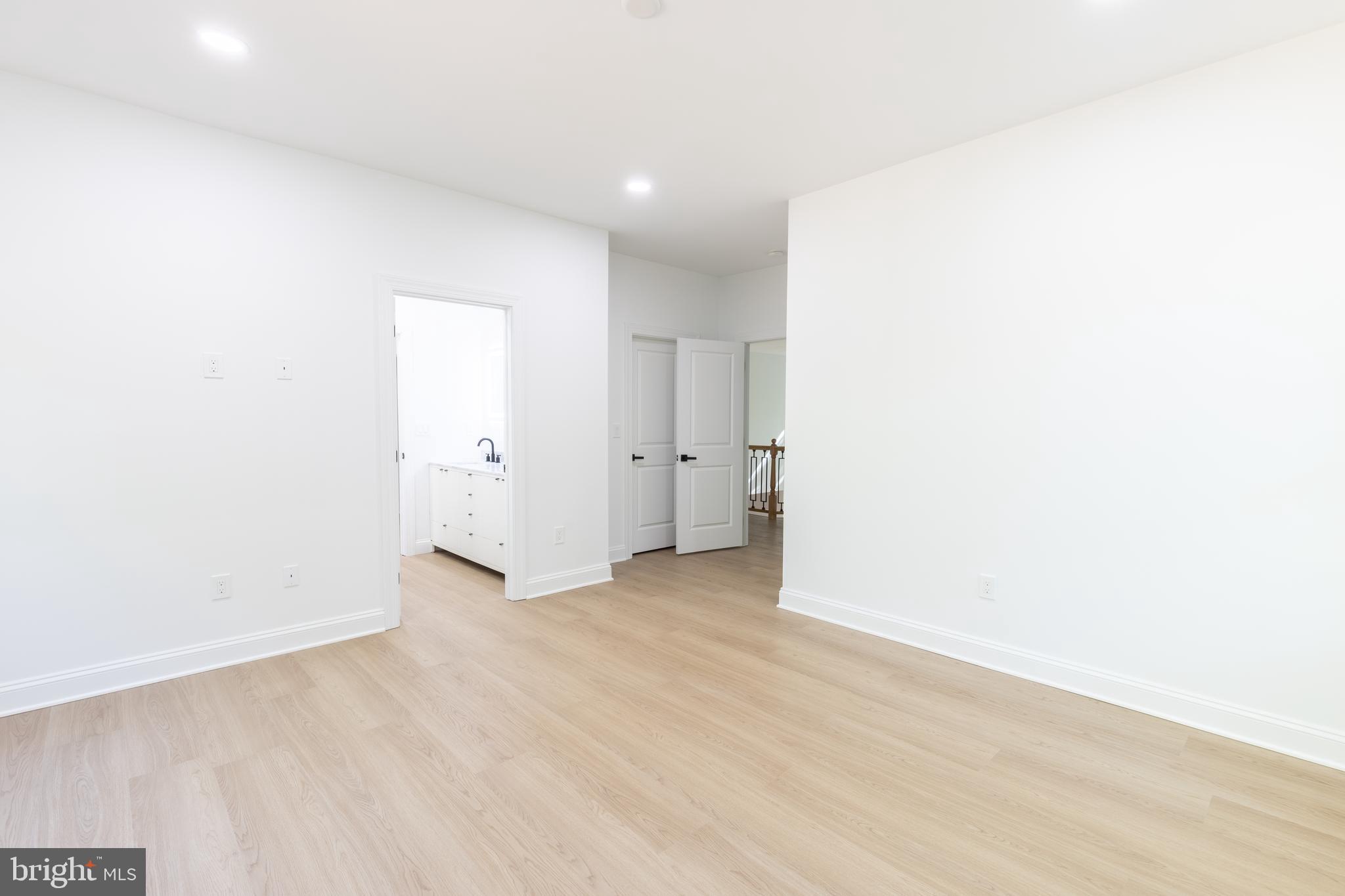 MORGAN II - Residential