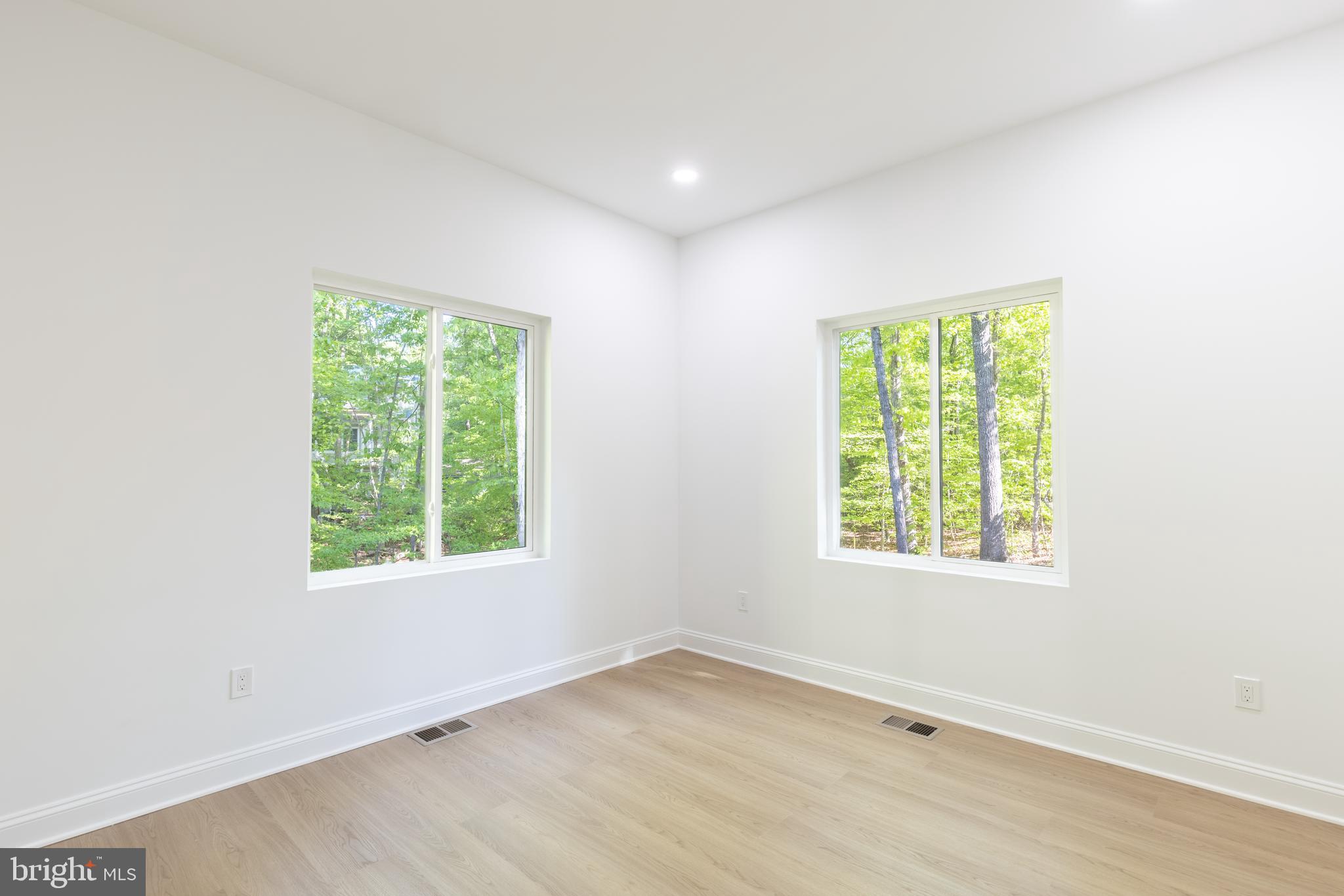 MORGAN II - Residential