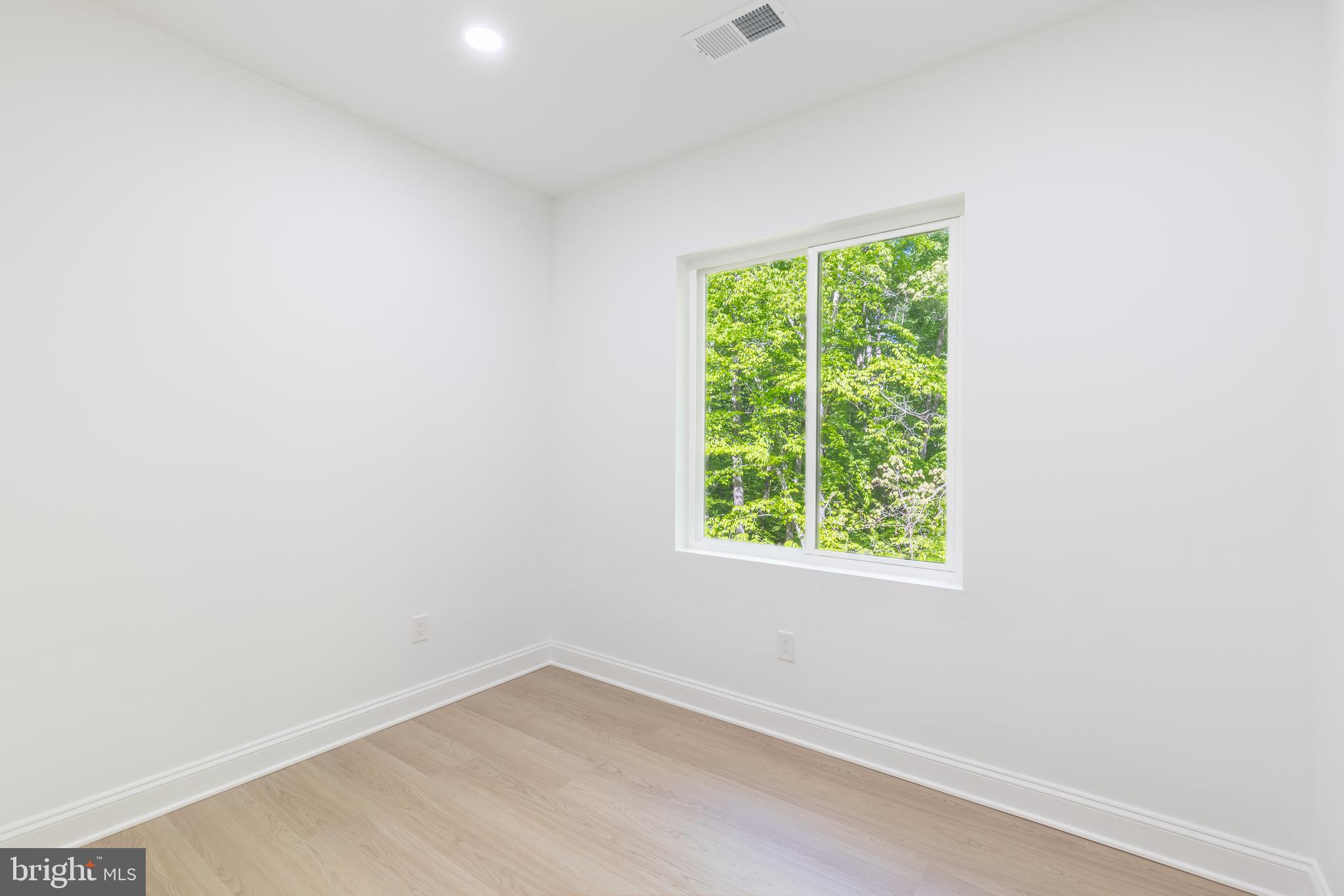 MORGAN II - Residential