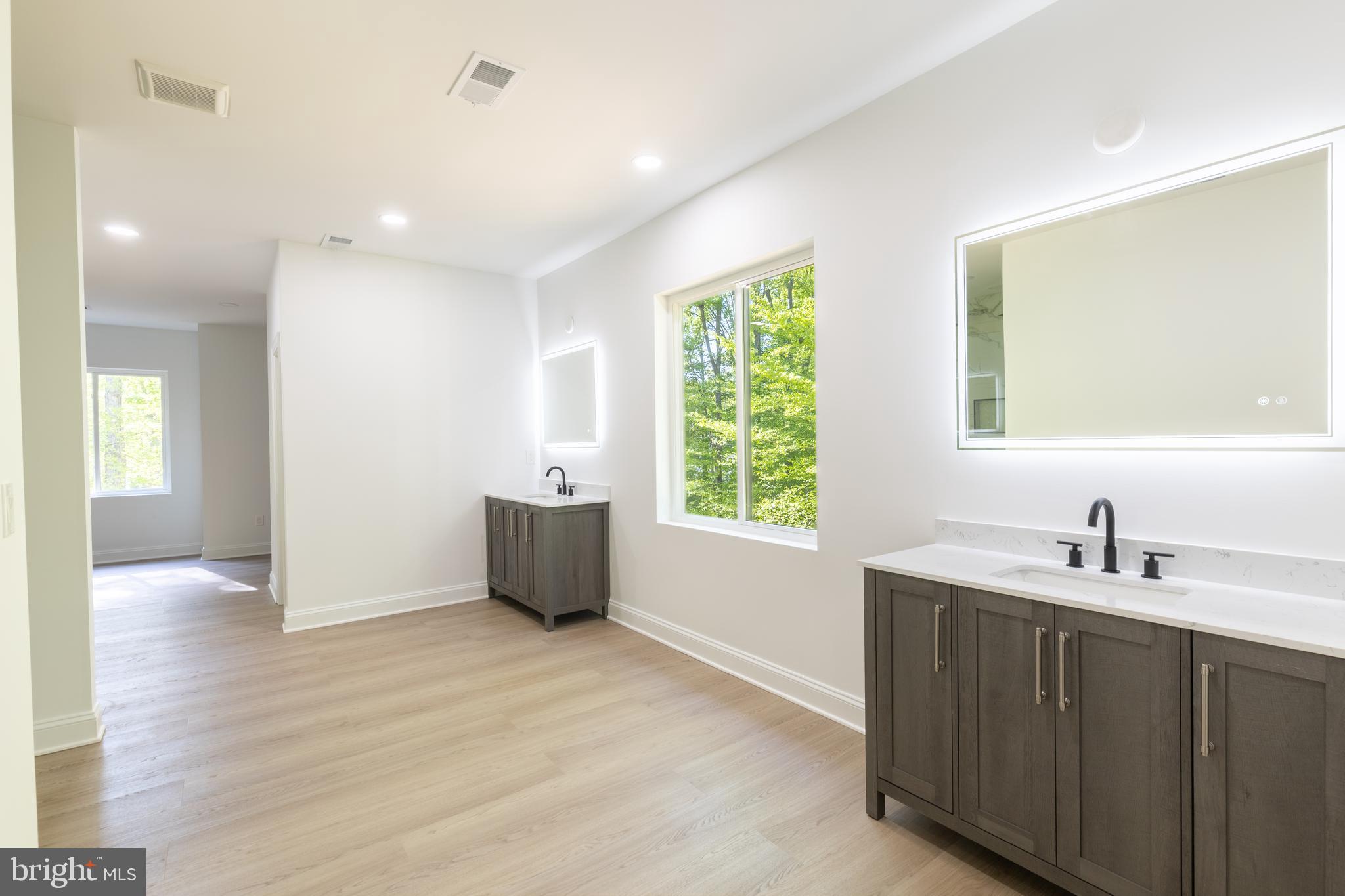 MORGAN II - Residential