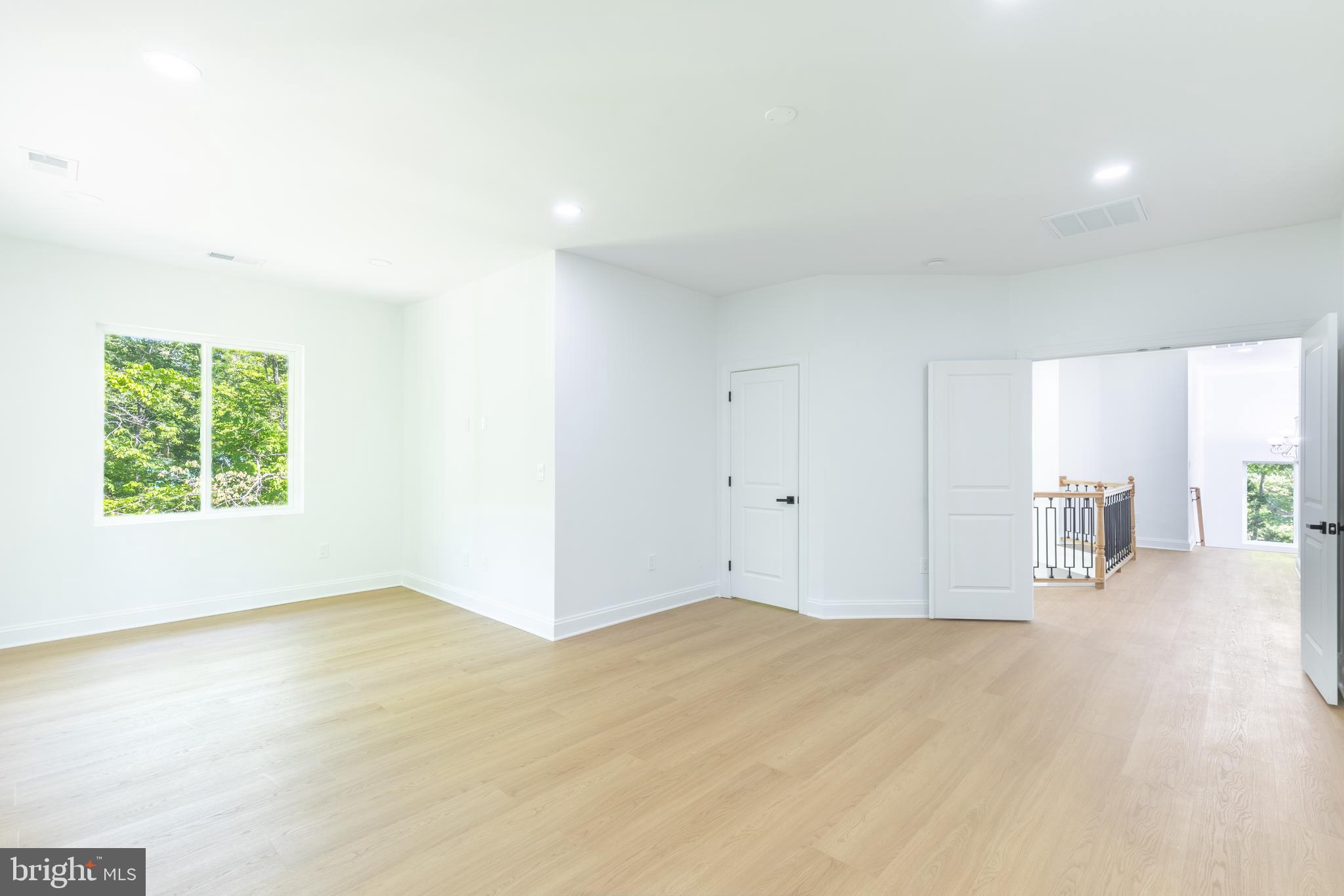 MORGAN II - Residential