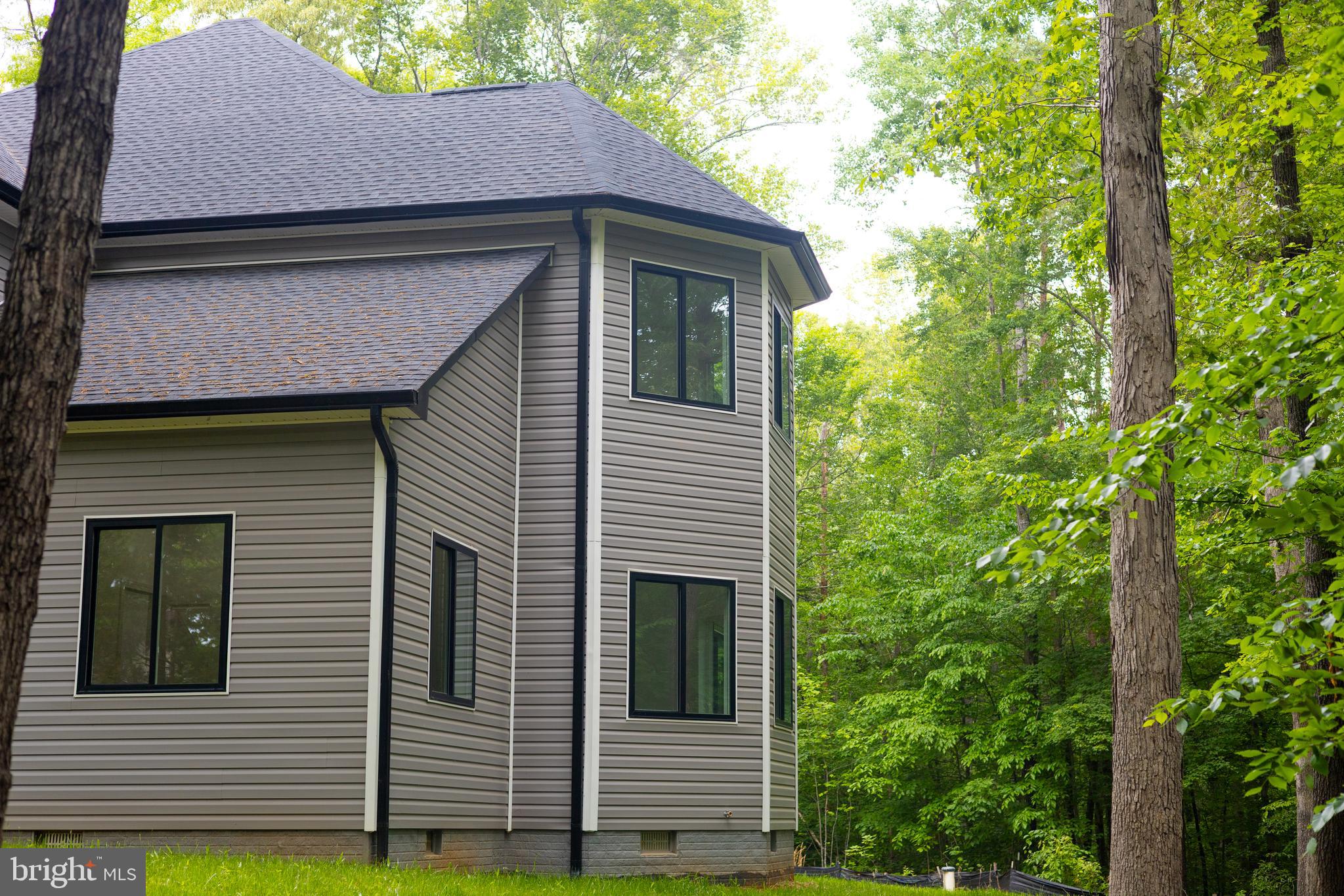 MORGAN II - Residential