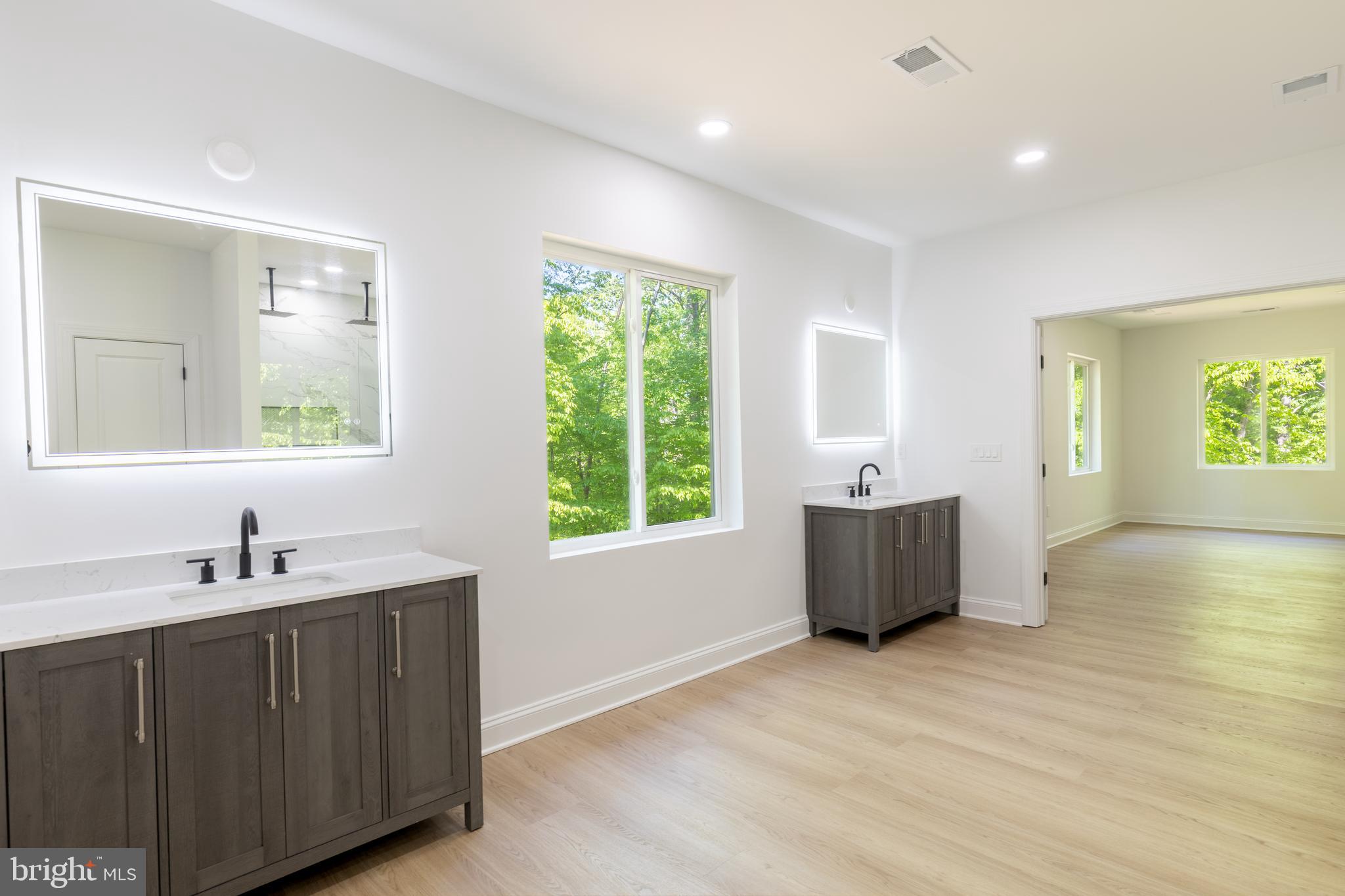 MORGAN II - Residential