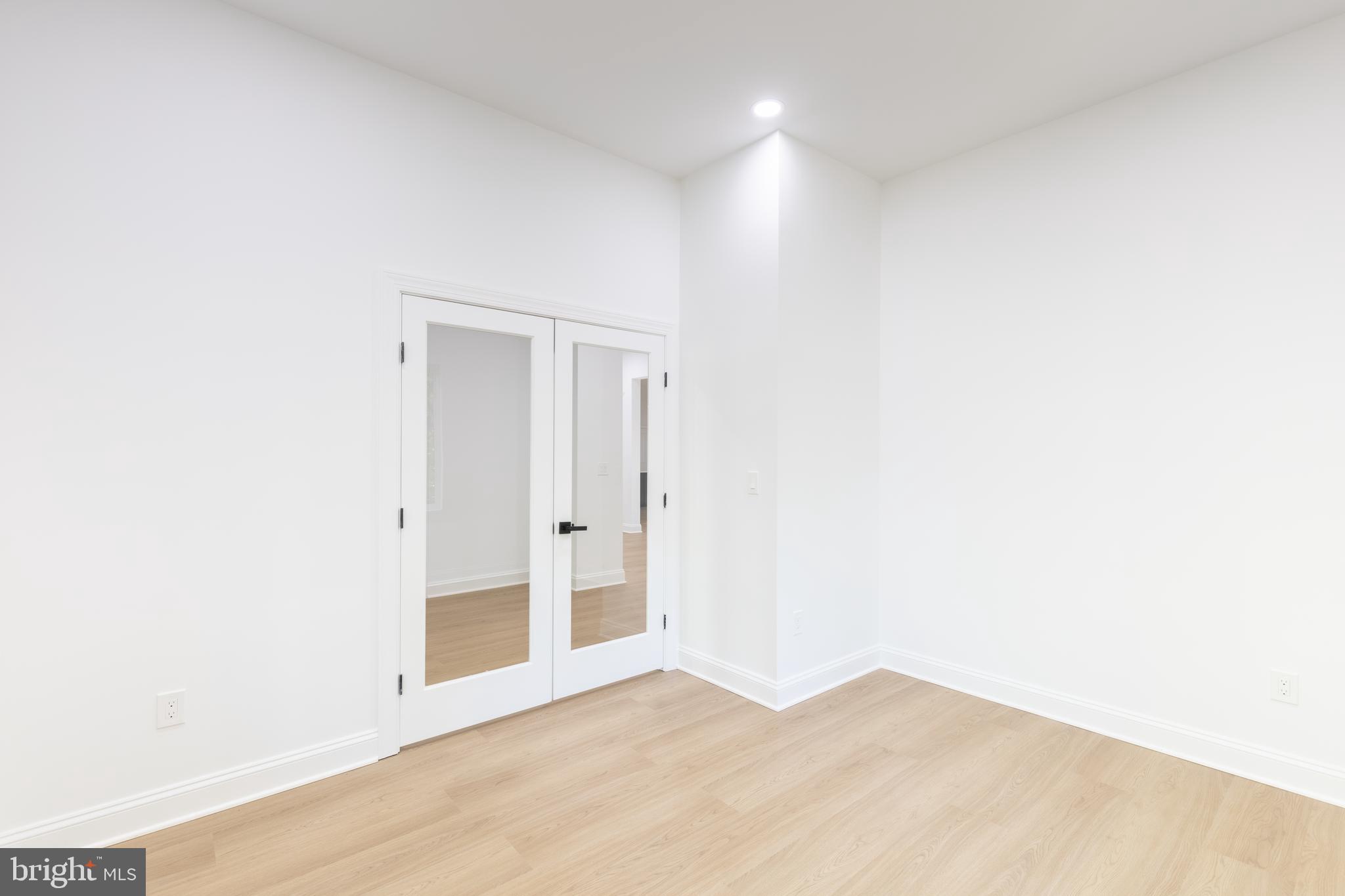 MORGAN II - Residential