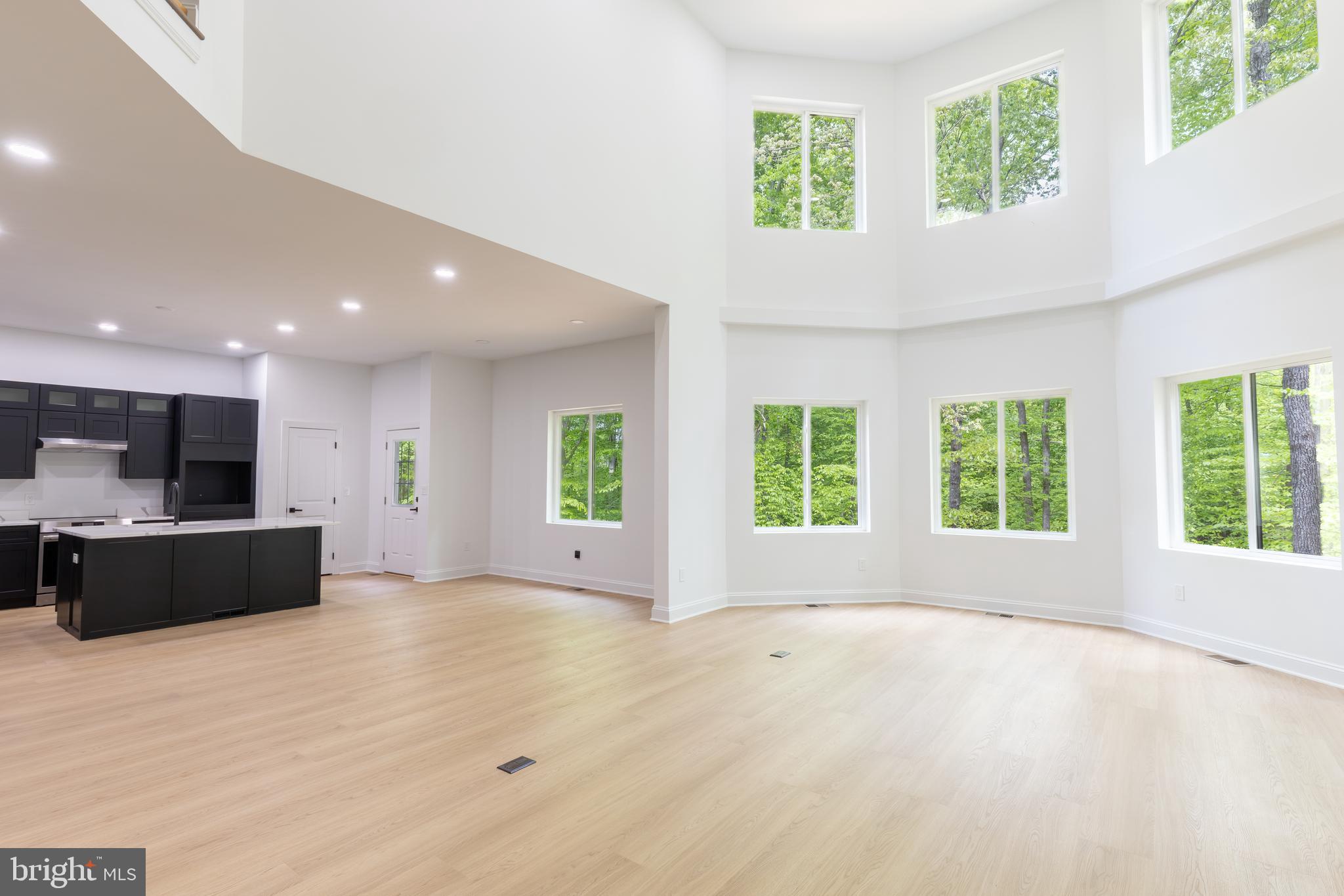 MORGAN II - Residential