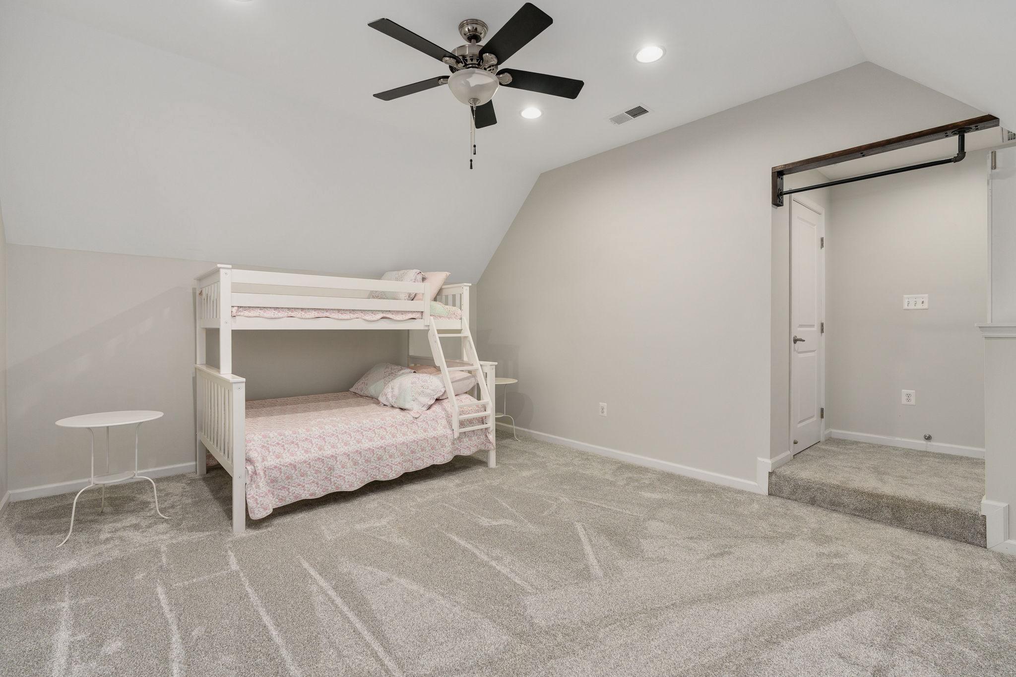 LEES PARKE - Residential