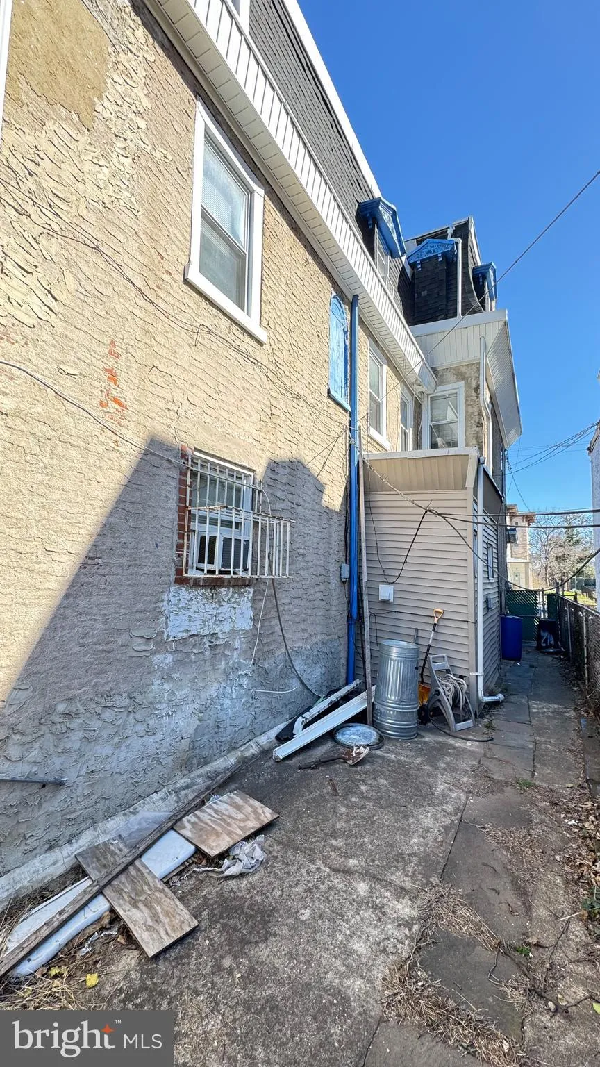 Philadelphia, Pennsylvania 19104, United States, 7 Bedrooms Bedrooms, ,3 BathroomsBathrooms,Residential,Coming Soon,96952