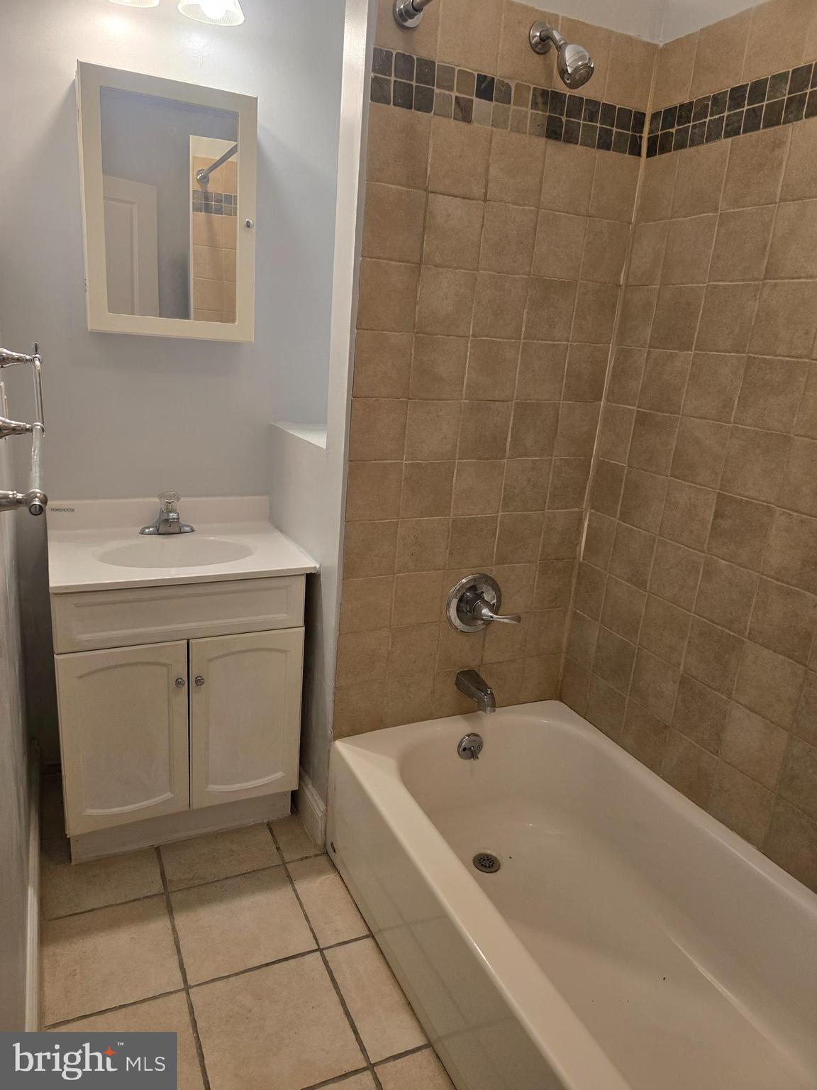 GERMANTOWN - Residential Lease