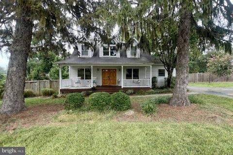 6215 EDISON DRIVE ALEXANDRIA VA 22310